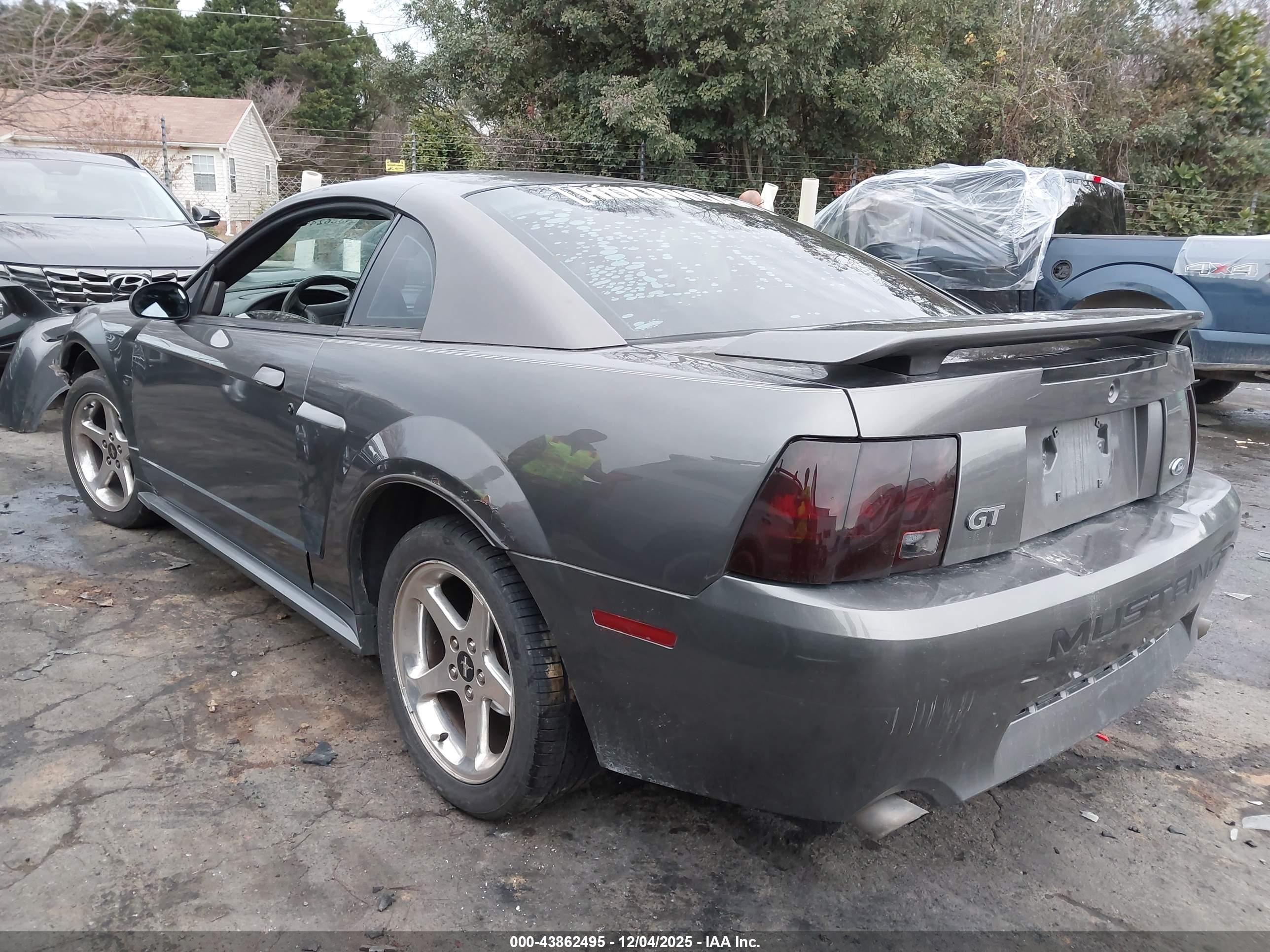 FORD MUSTANG image 3