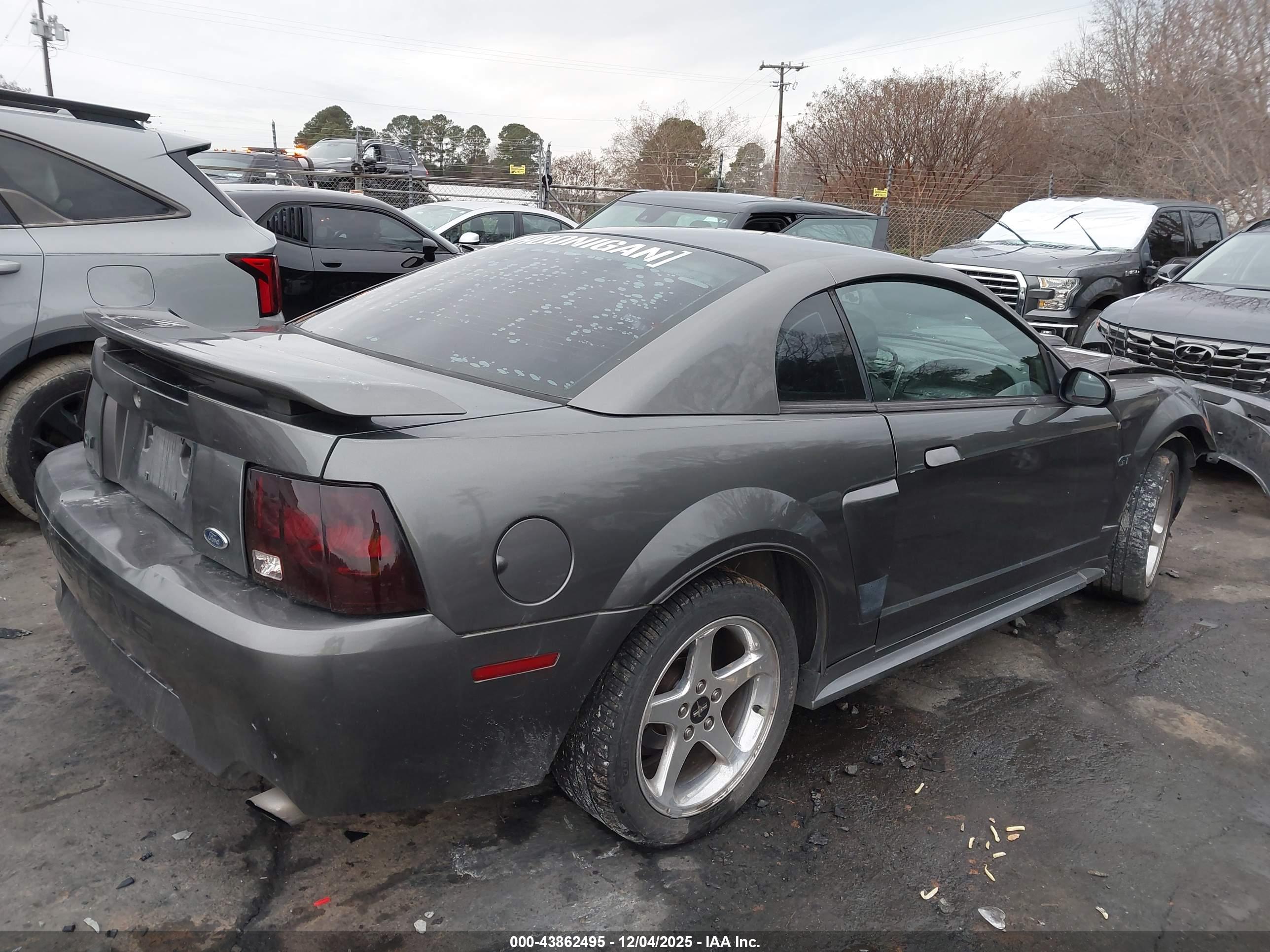 FORD MUSTANG image 4