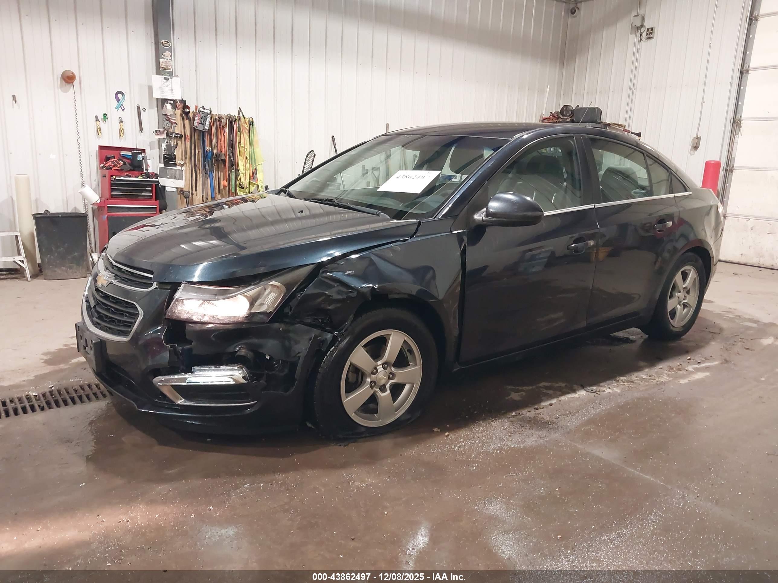CHEVROLET CRUZE image 2