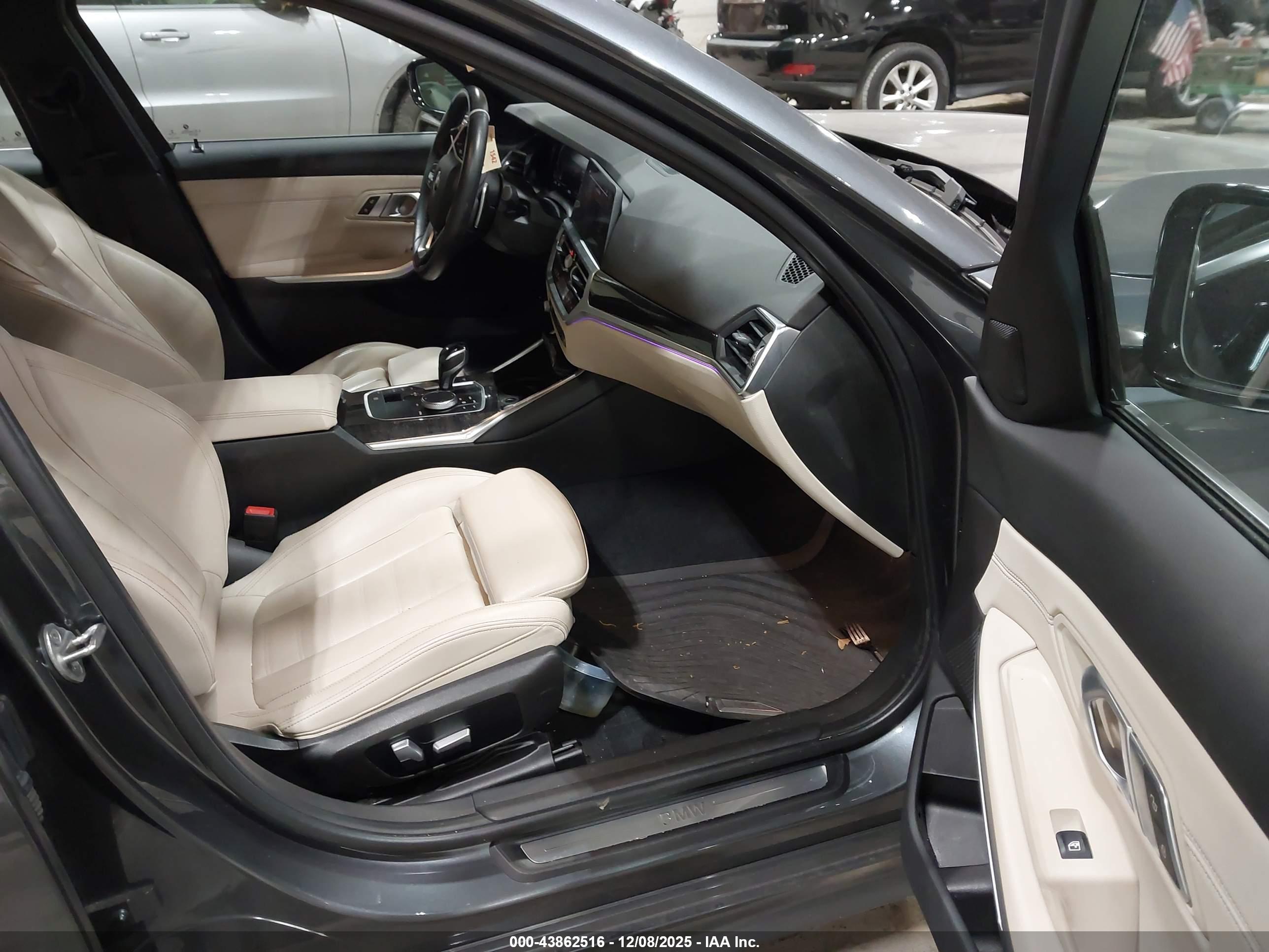 BMW 330I image 5