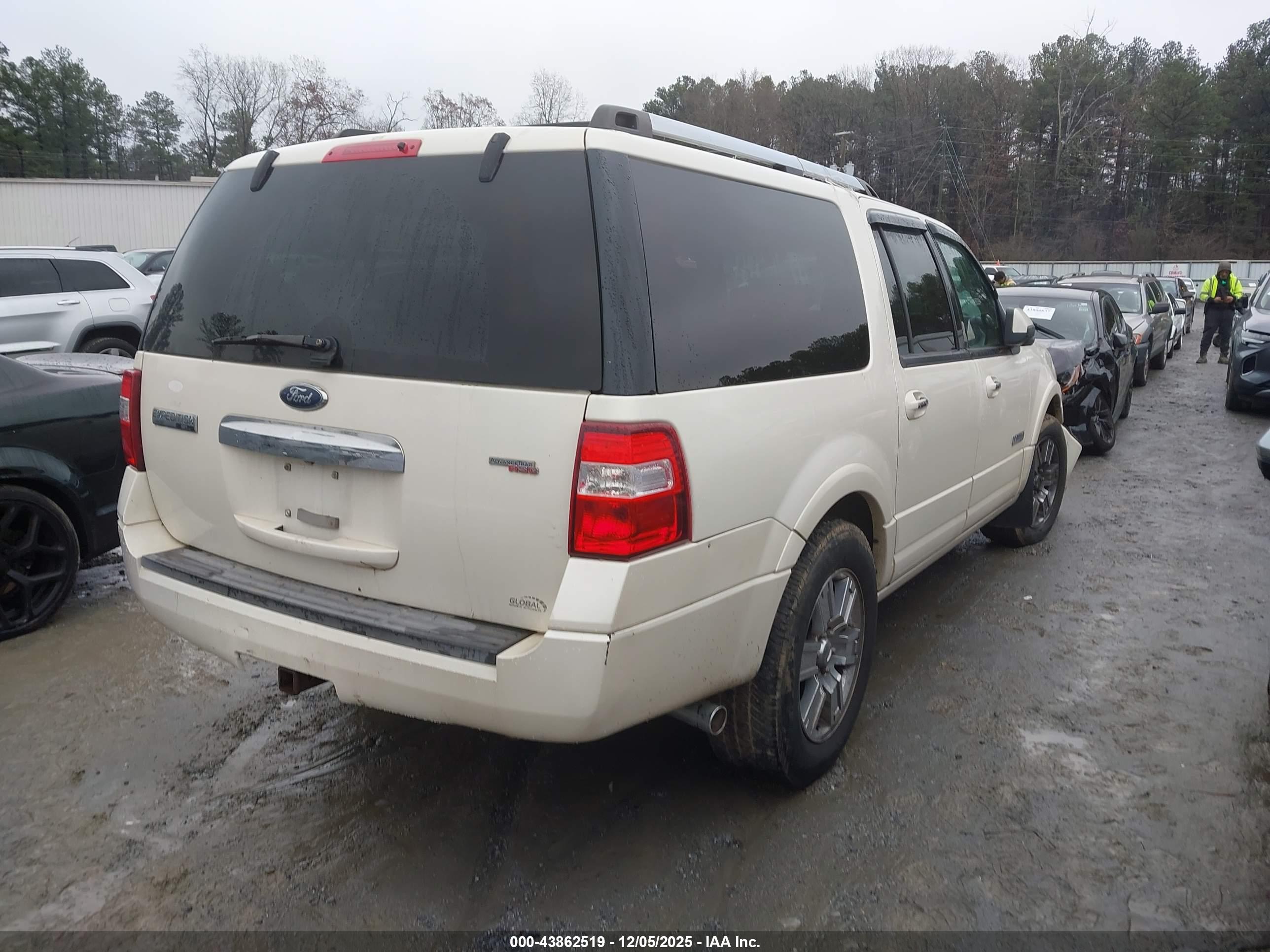 FORD EXPEDITION image 4
