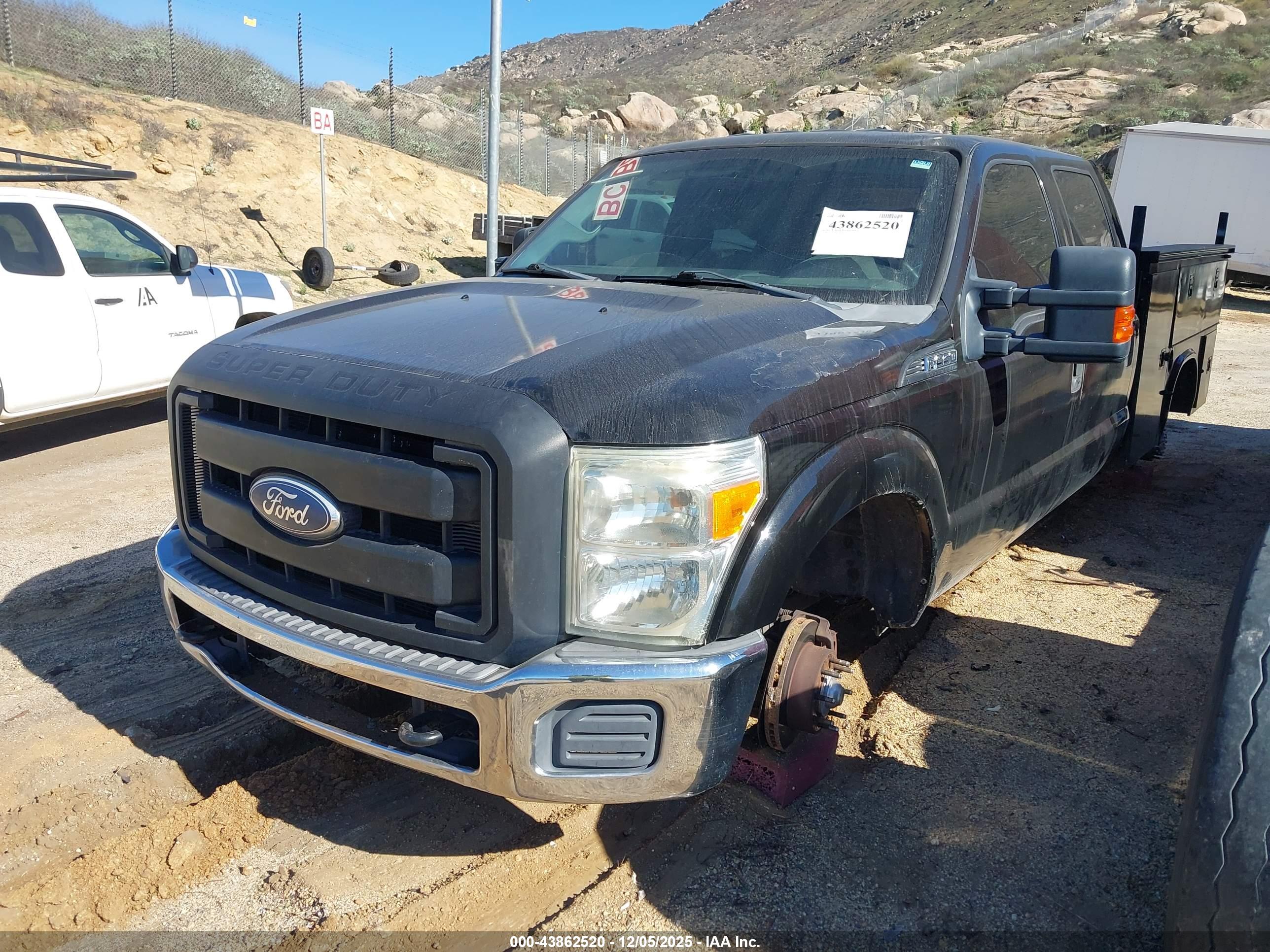 FORD F-350 image 2