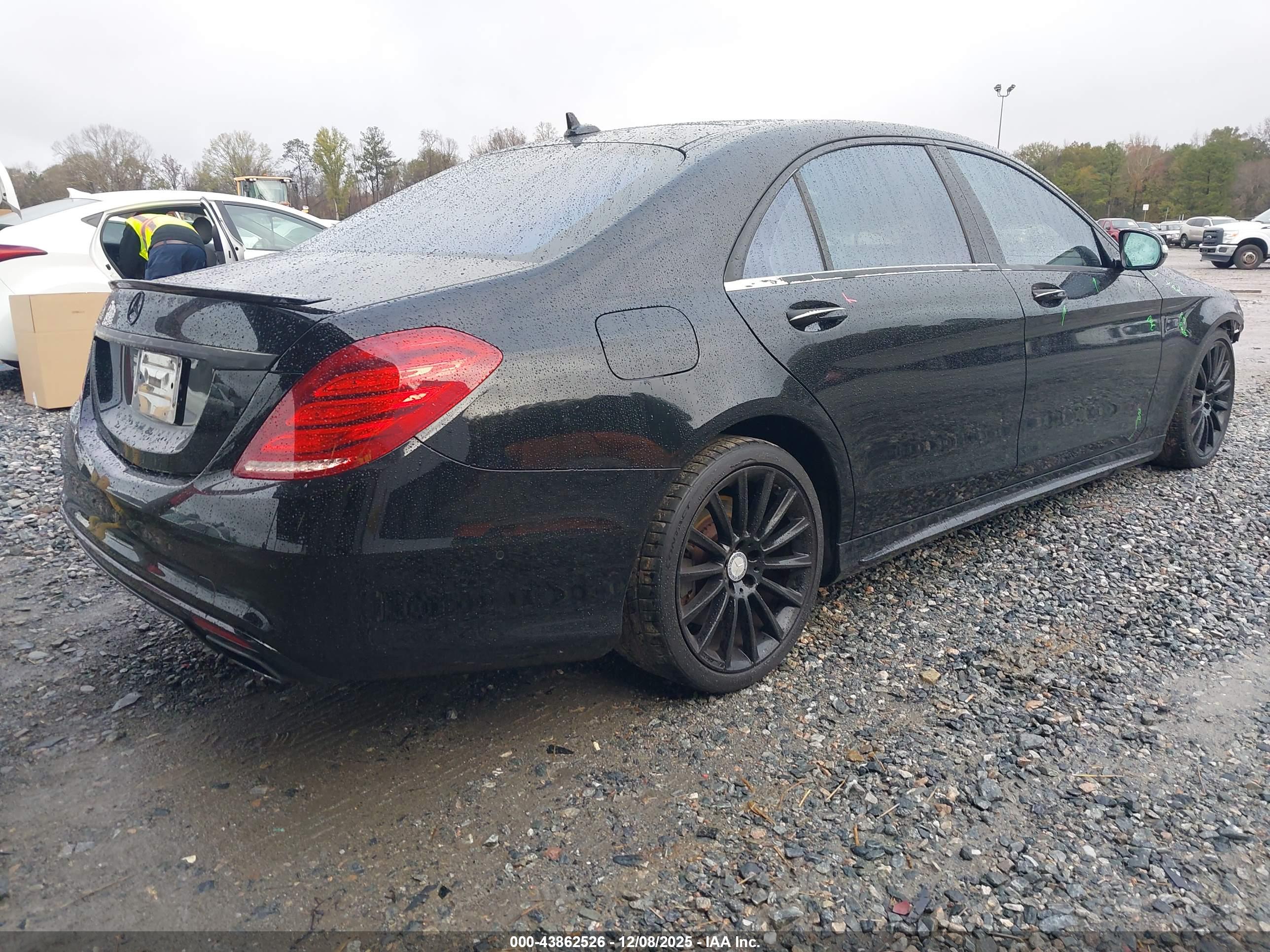 MERCEDES-BENZ S image 4