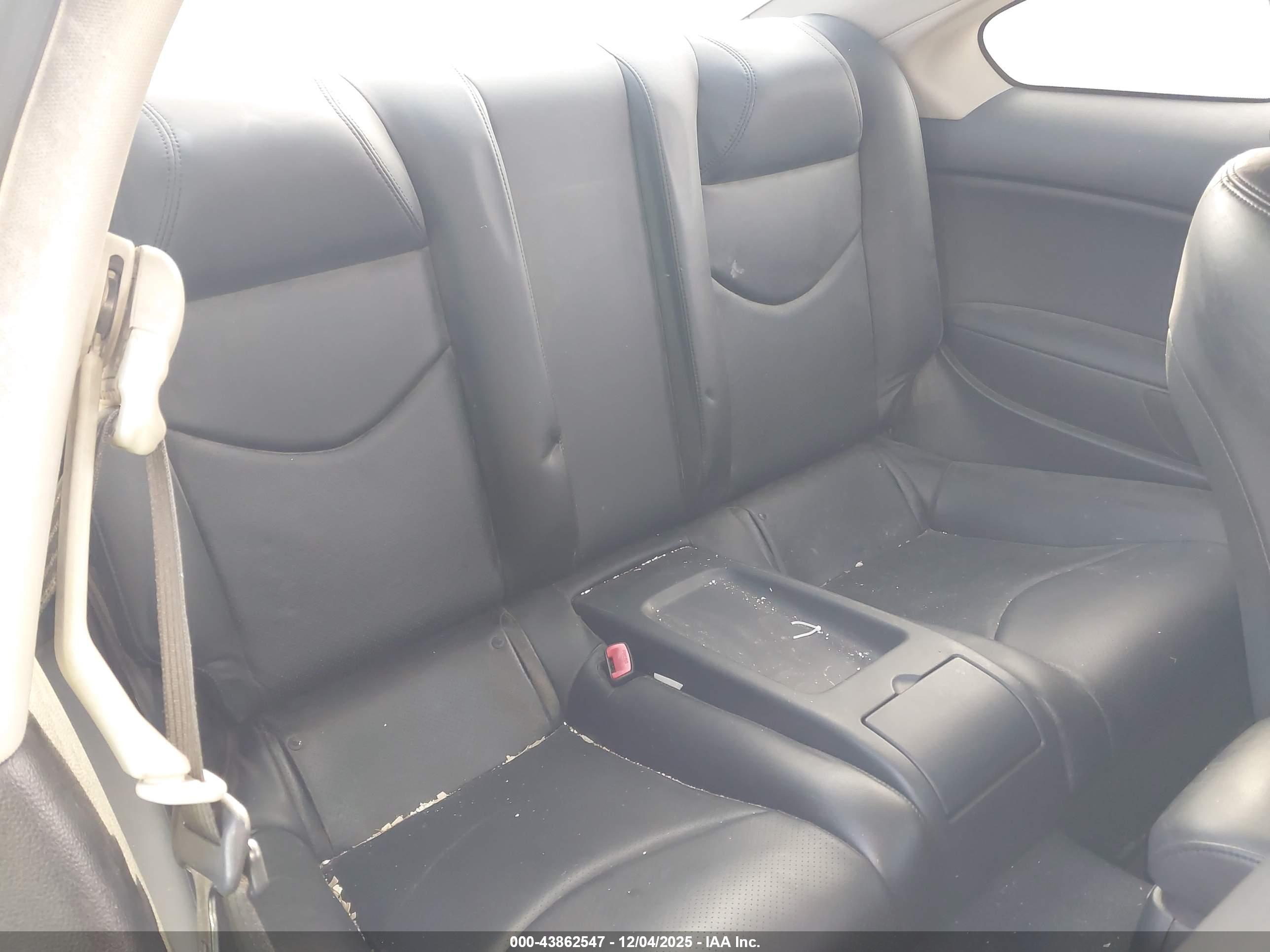 INFINITI G37 image 8
