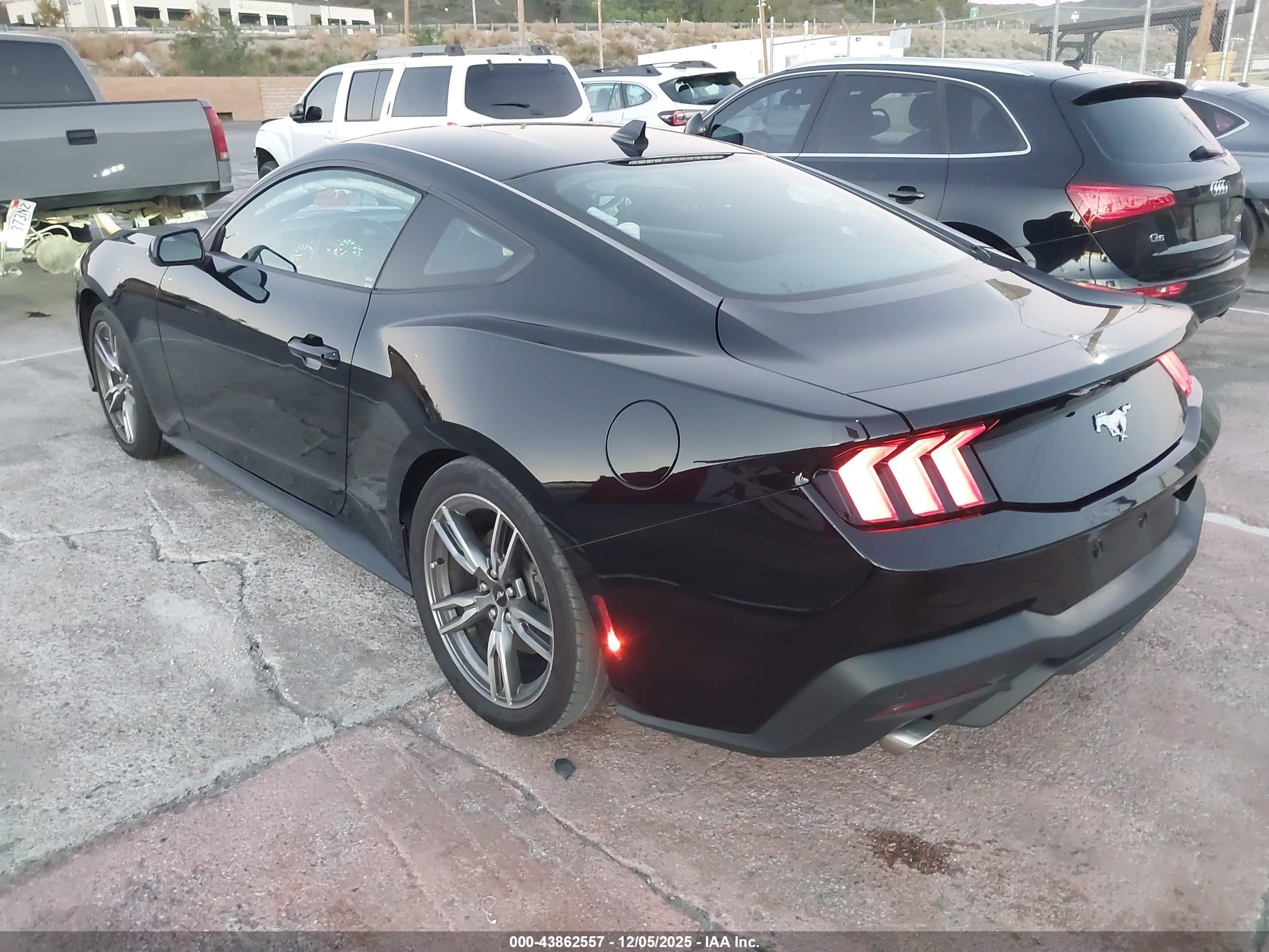 FORD MUSTANG image 3