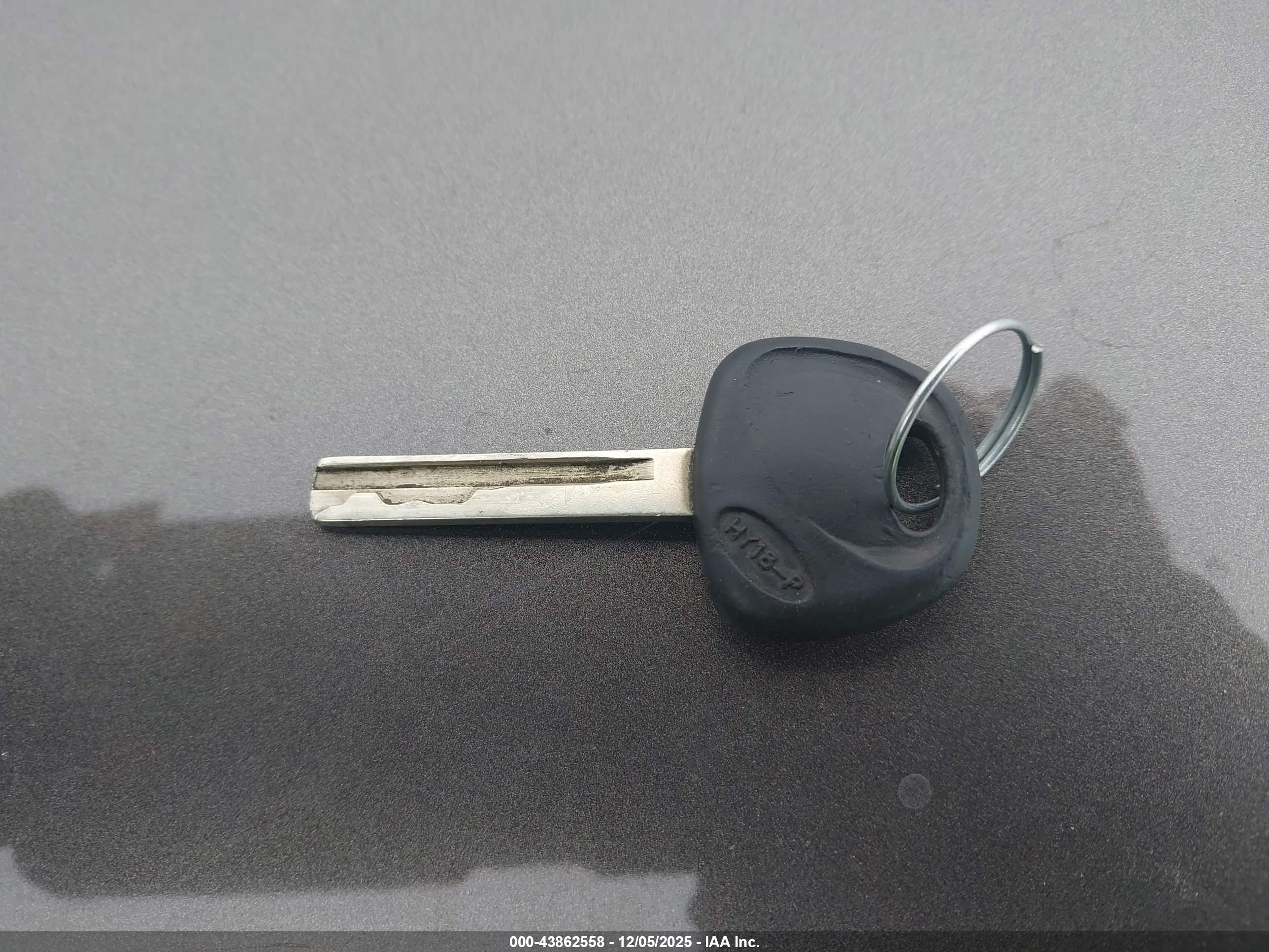 HYUNDAI ACCENT image 11