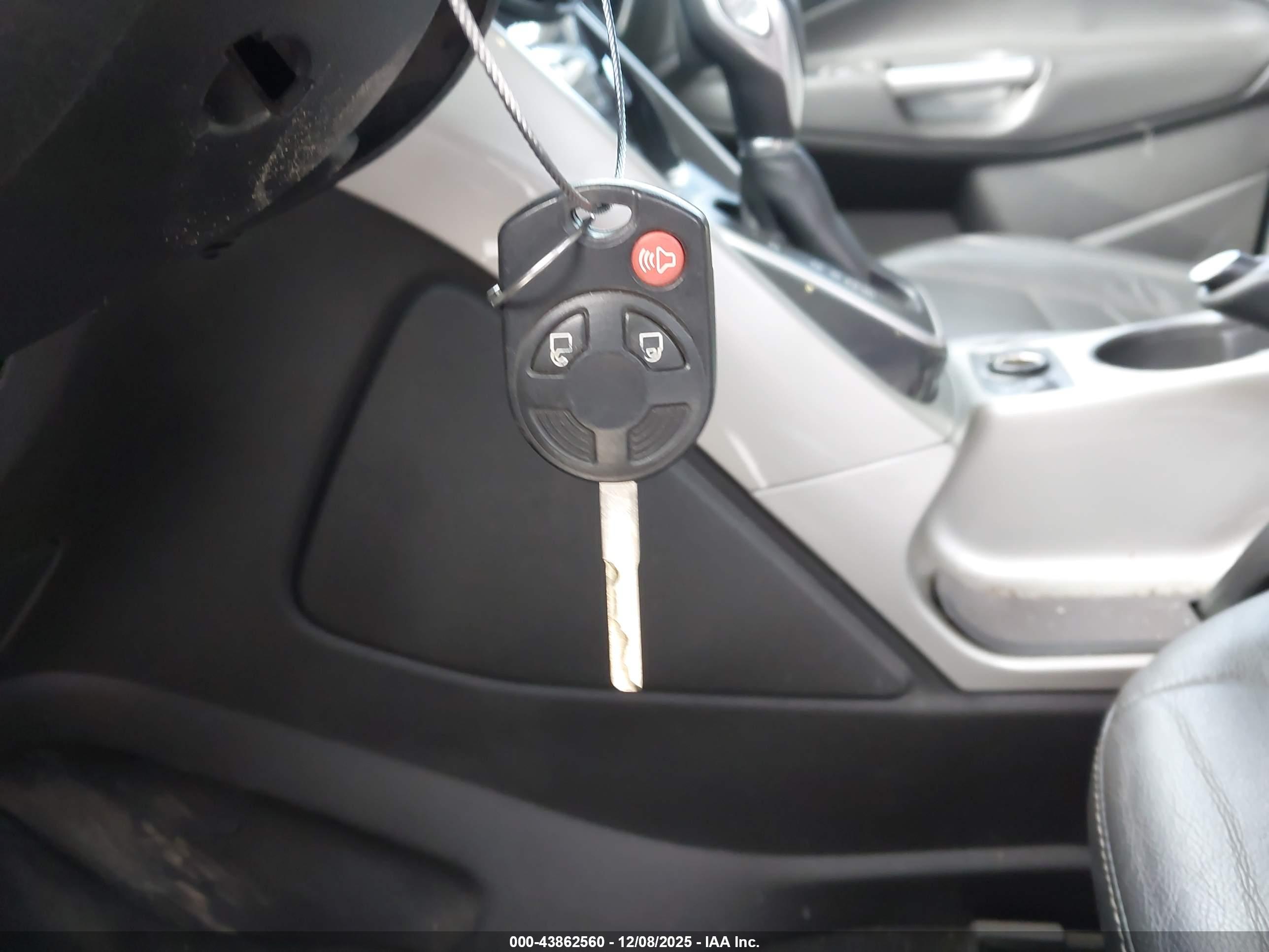 FORD ESCAPE image 11