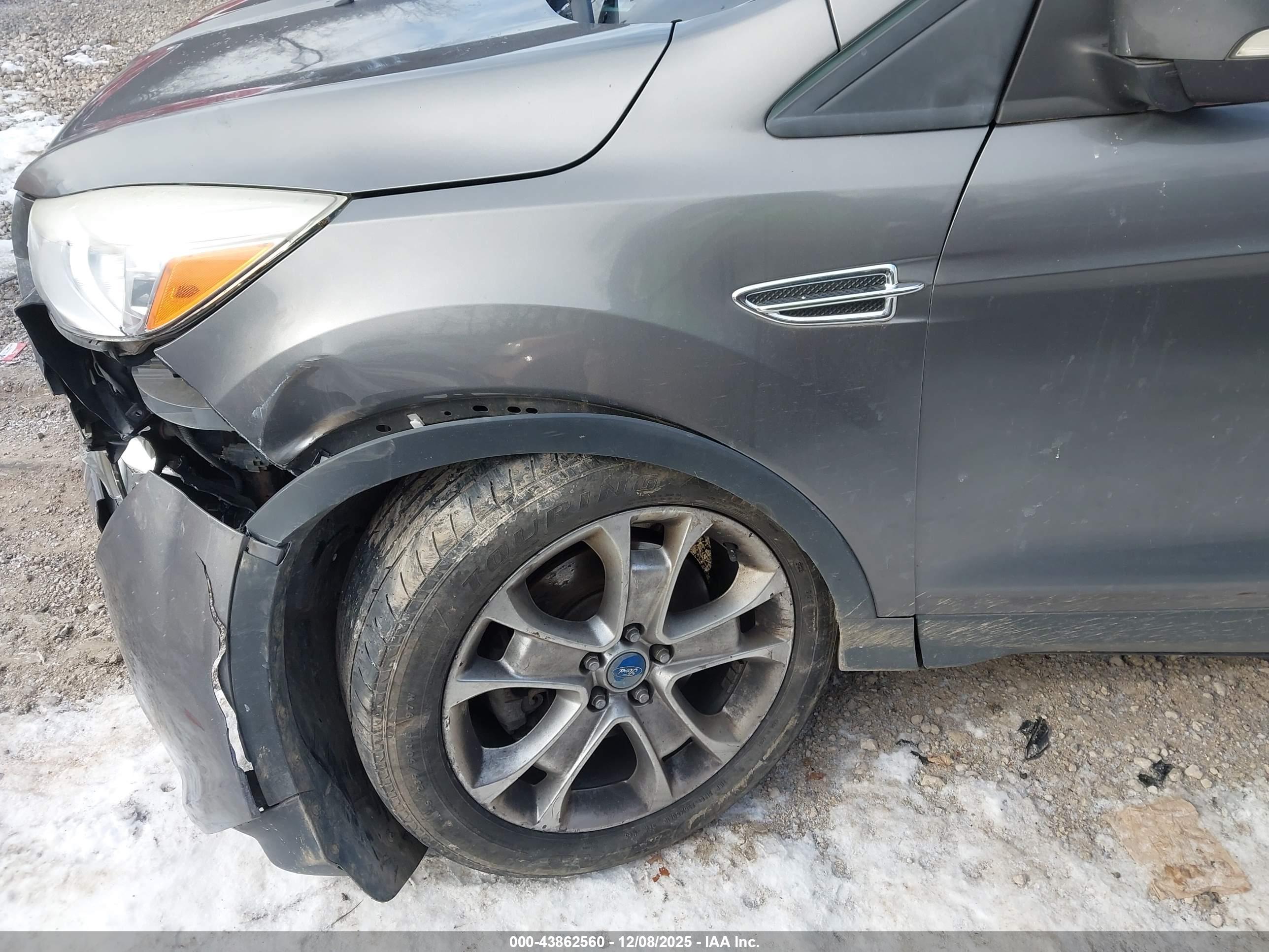 FORD ESCAPE image 6