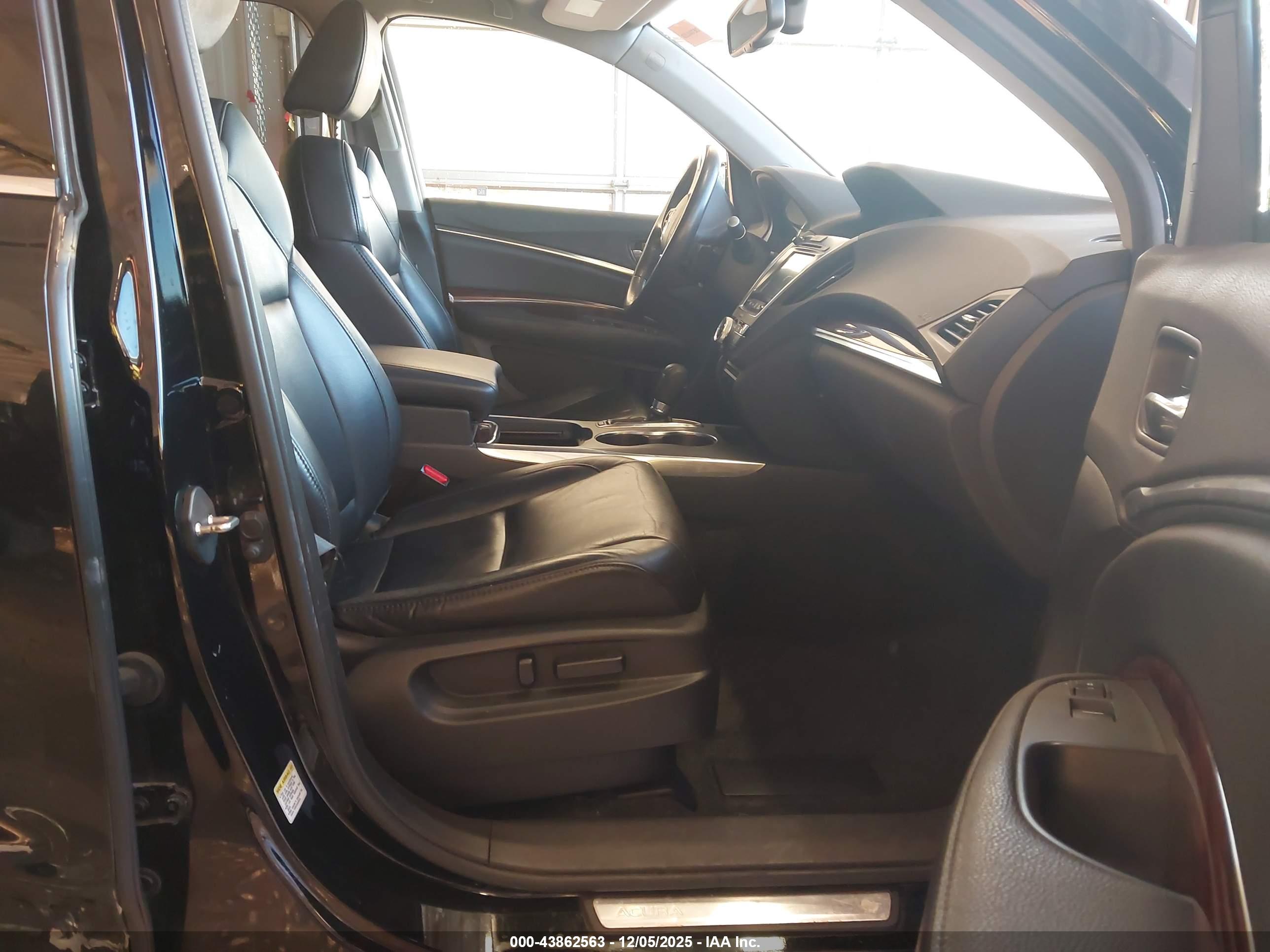 ACURA MDX image 5