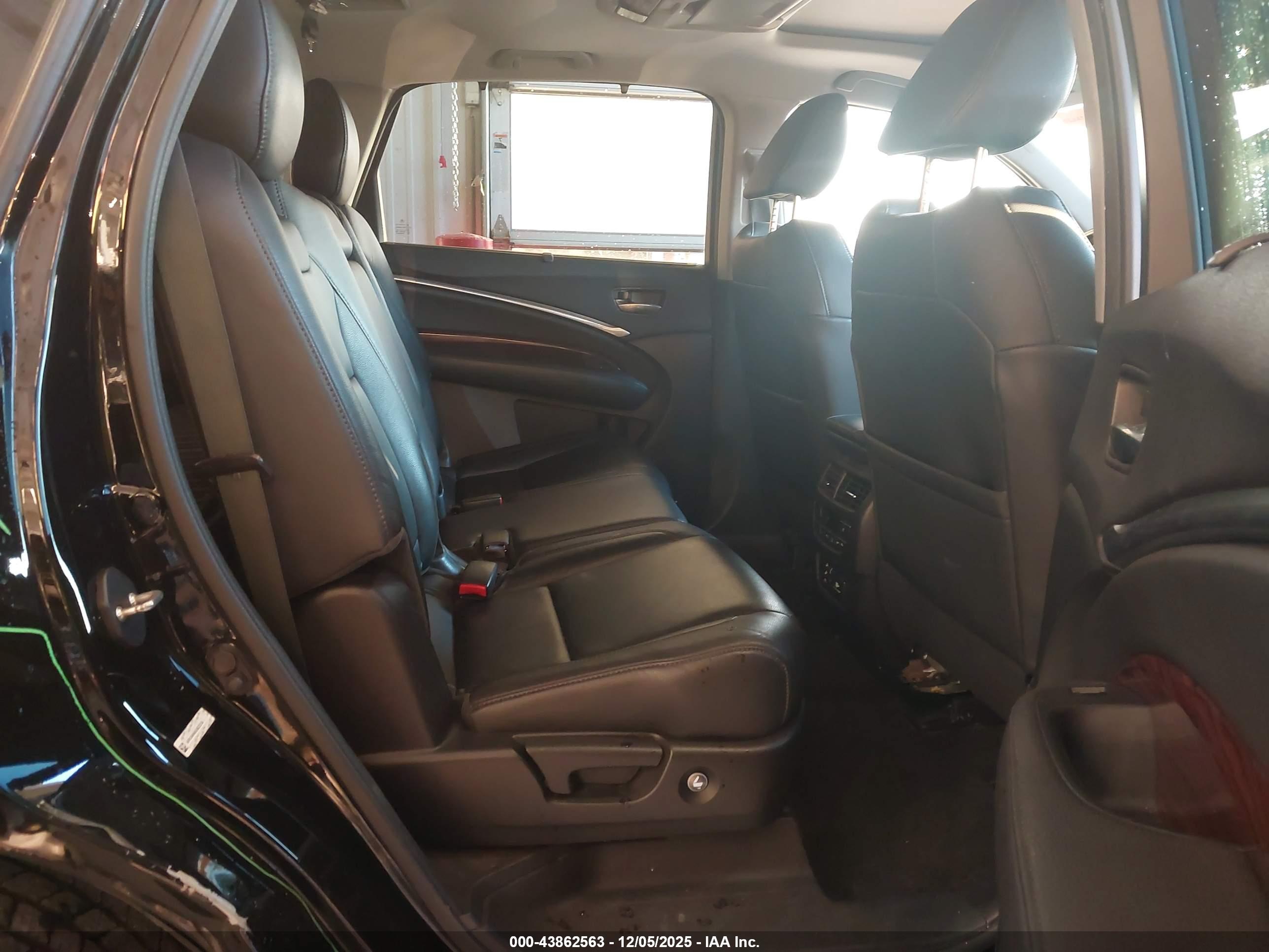 ACURA MDX image 8