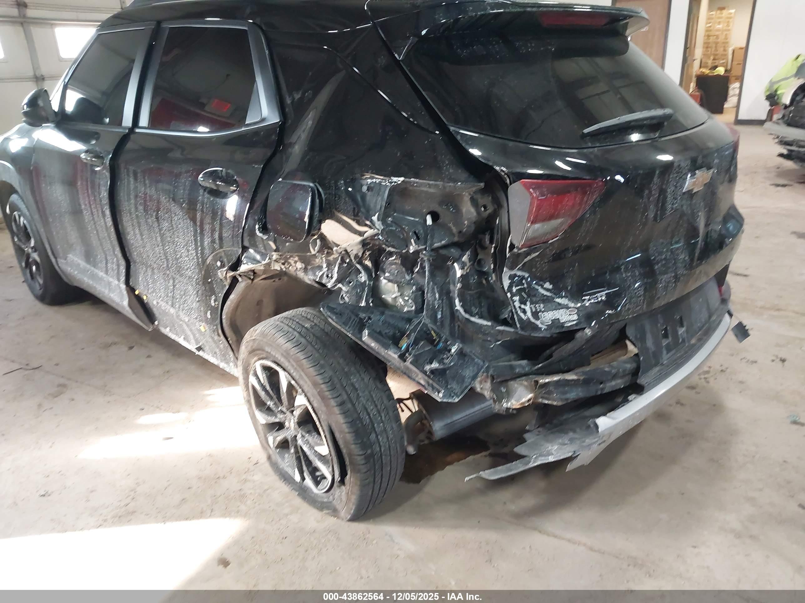 CHEVROLET TRAILBLAZER image 6