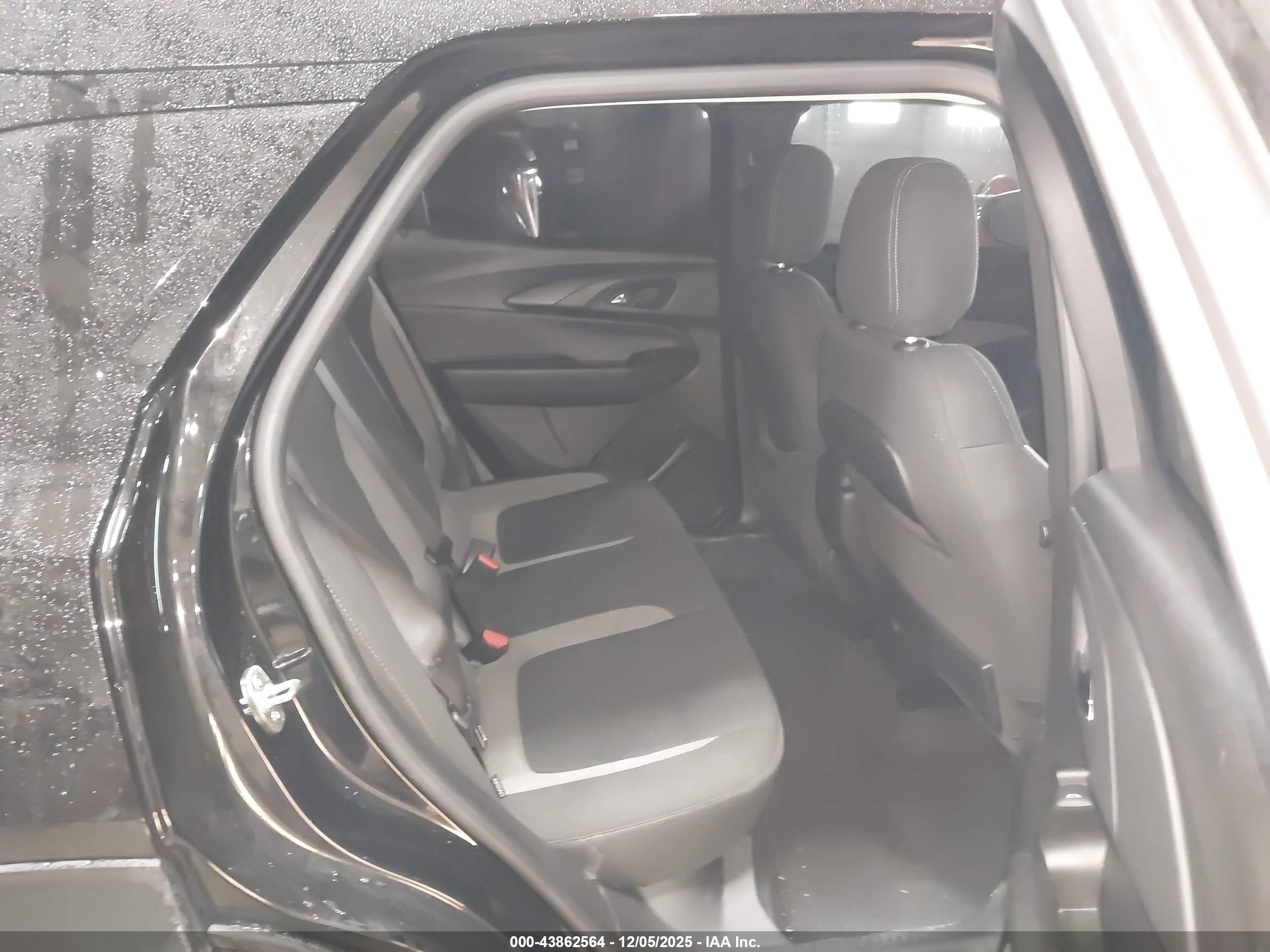 CHEVROLET TRAILBLAZER image 8