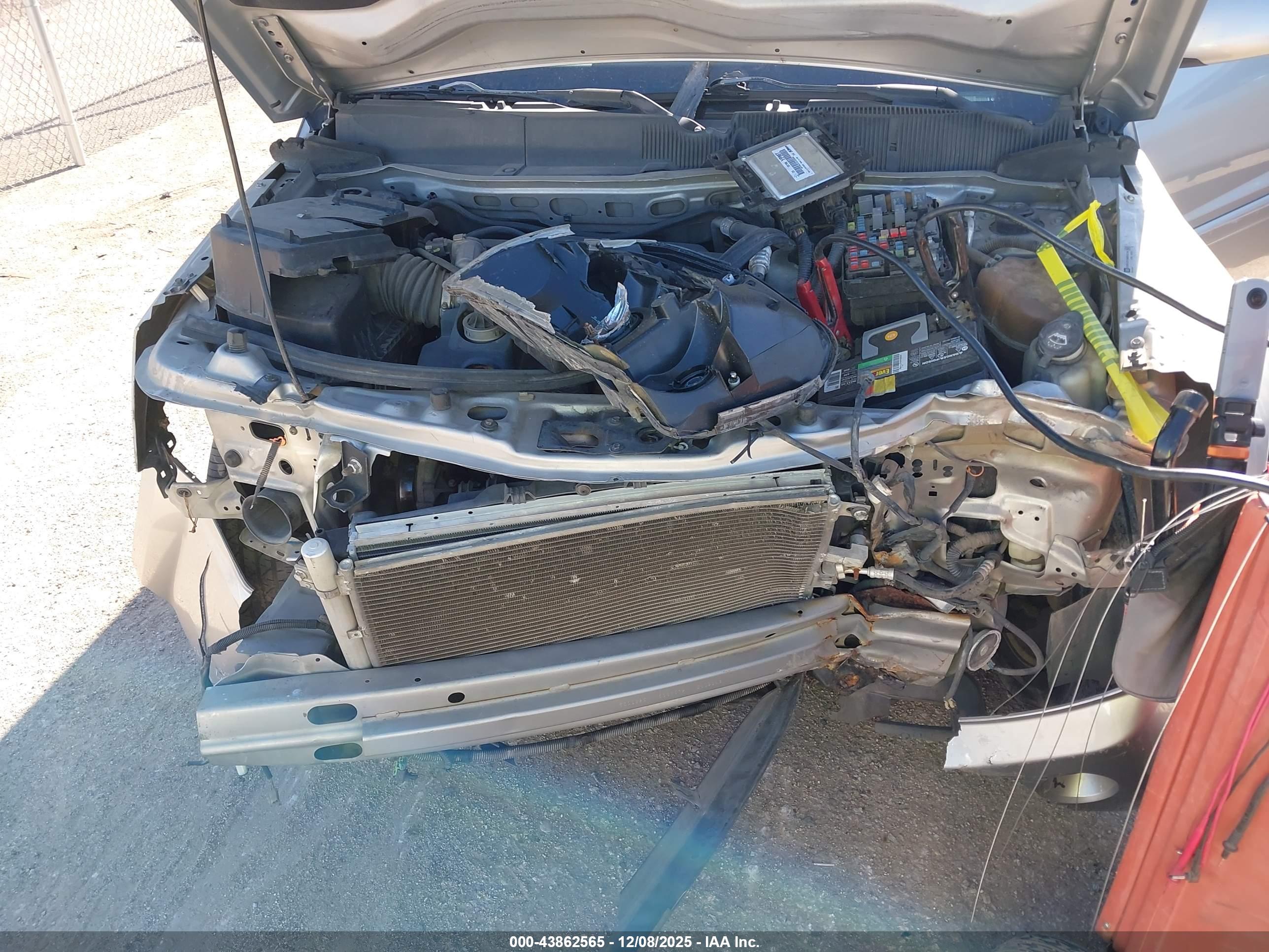CHEVROLET EQUINOX image 6