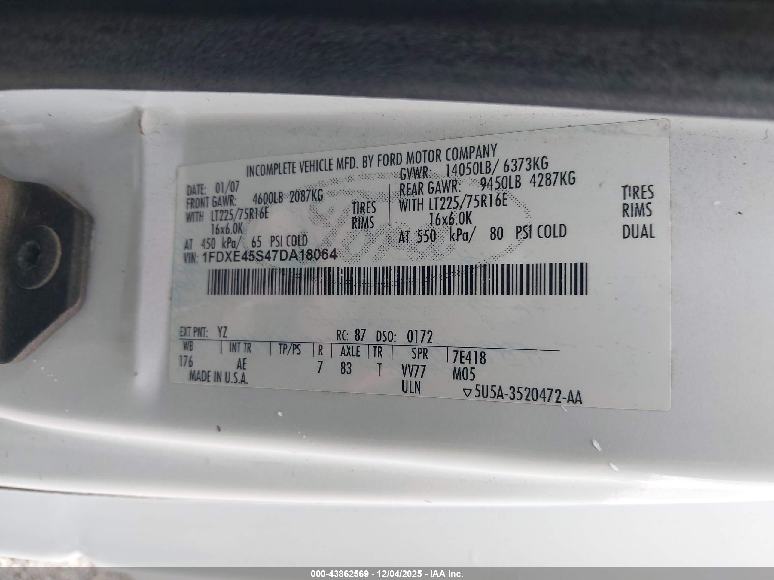 FORD E-450 image 9
