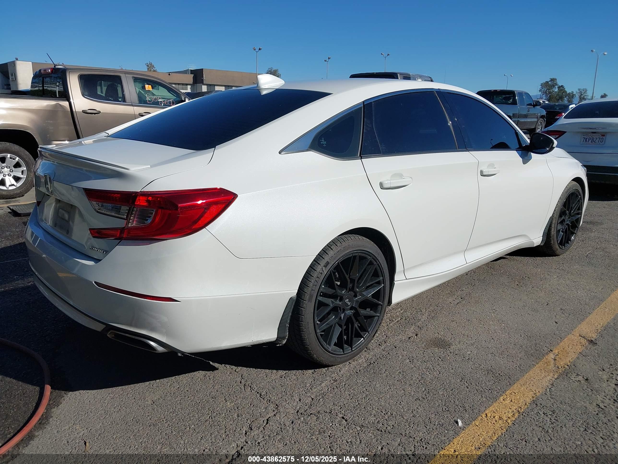 HONDA ACCORD image 4
