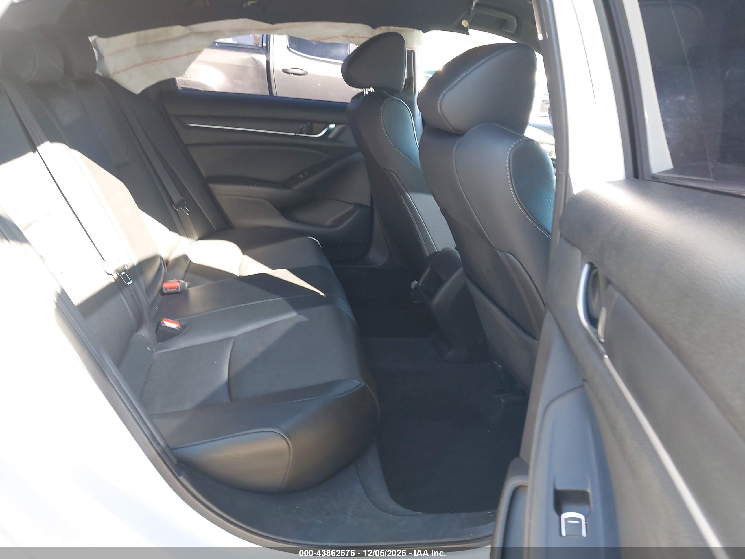 HONDA ACCORD image 8