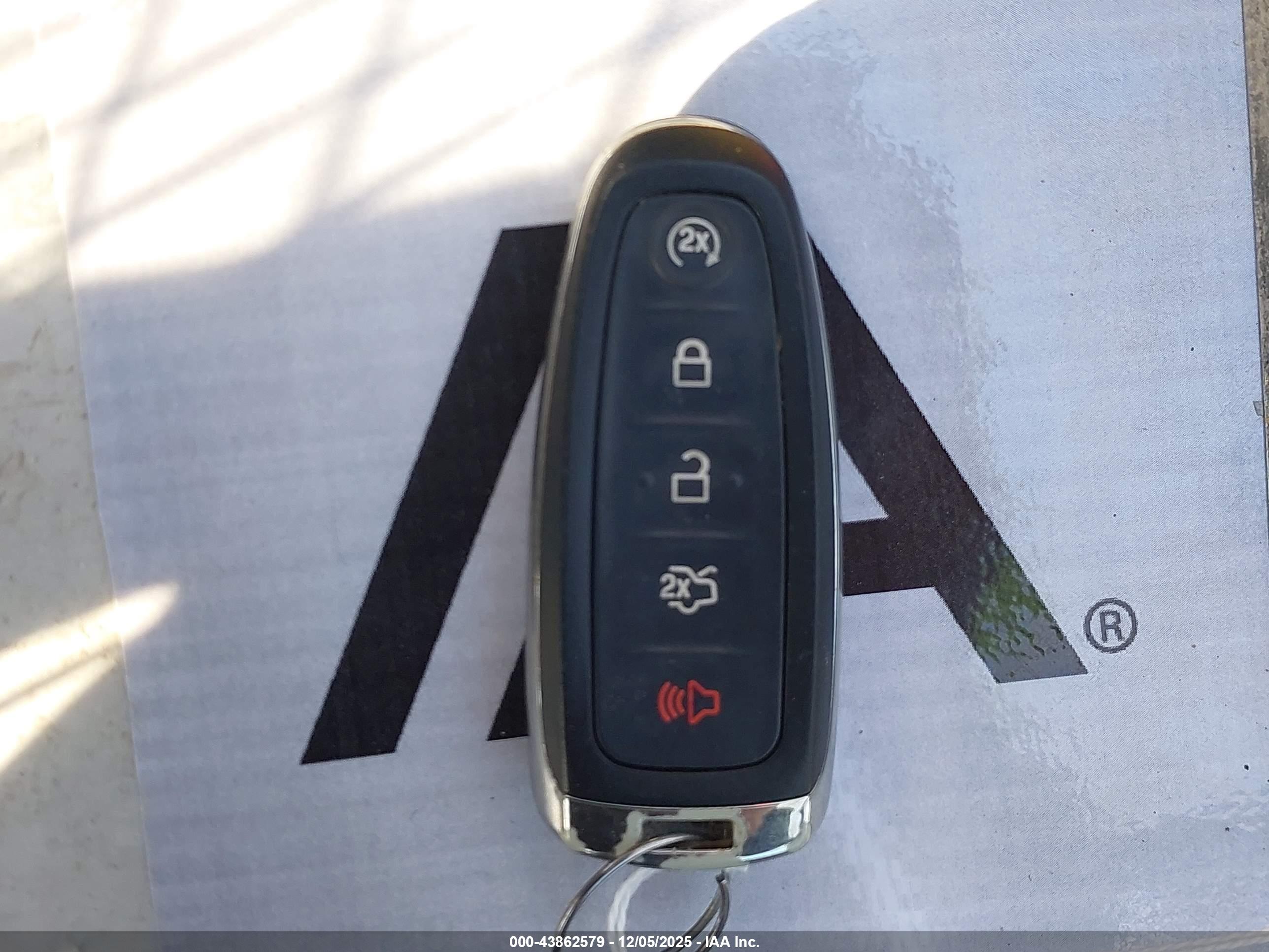 FORD ESCAPE image 11
