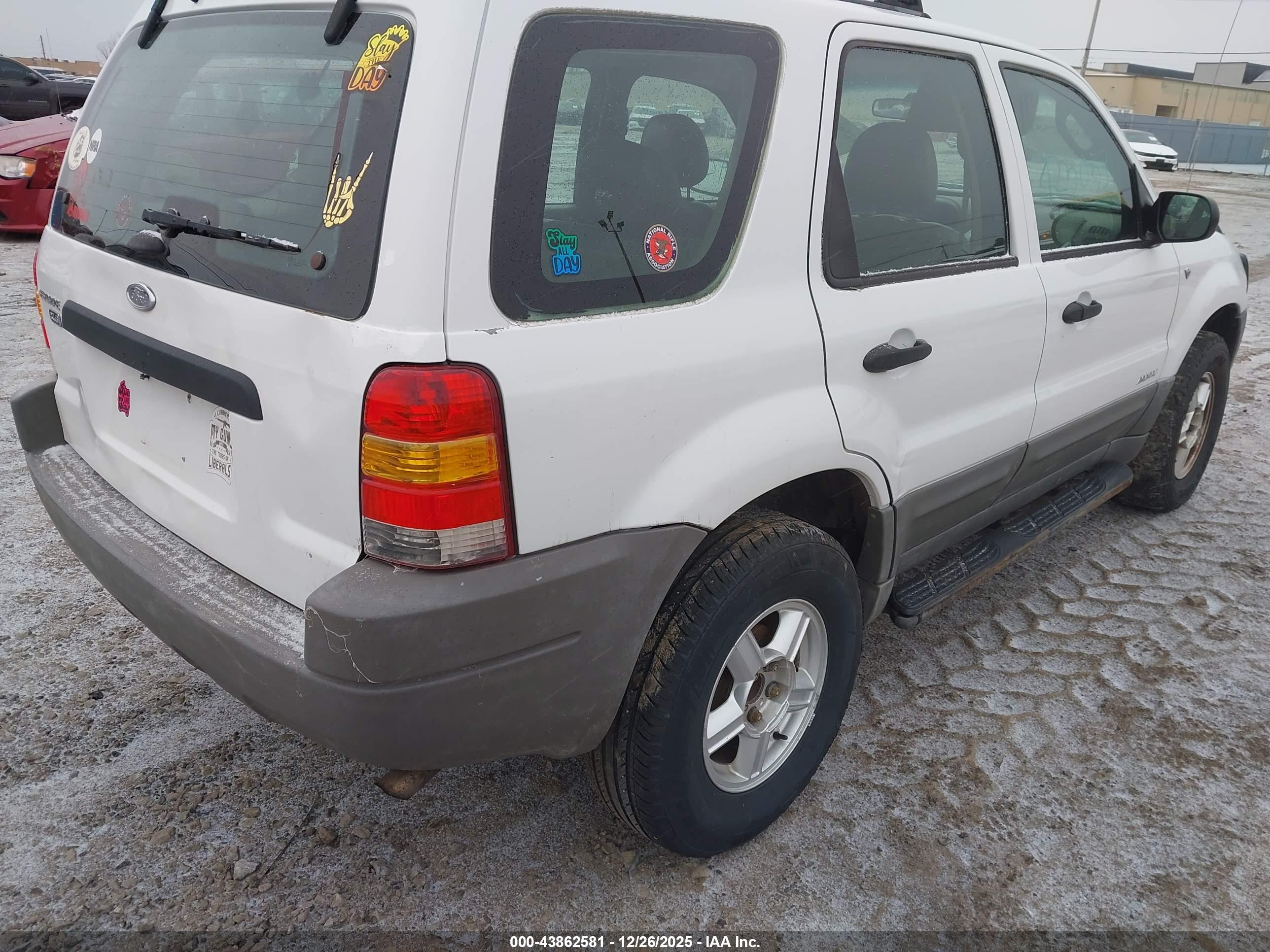 FORD ESCAPE image 4