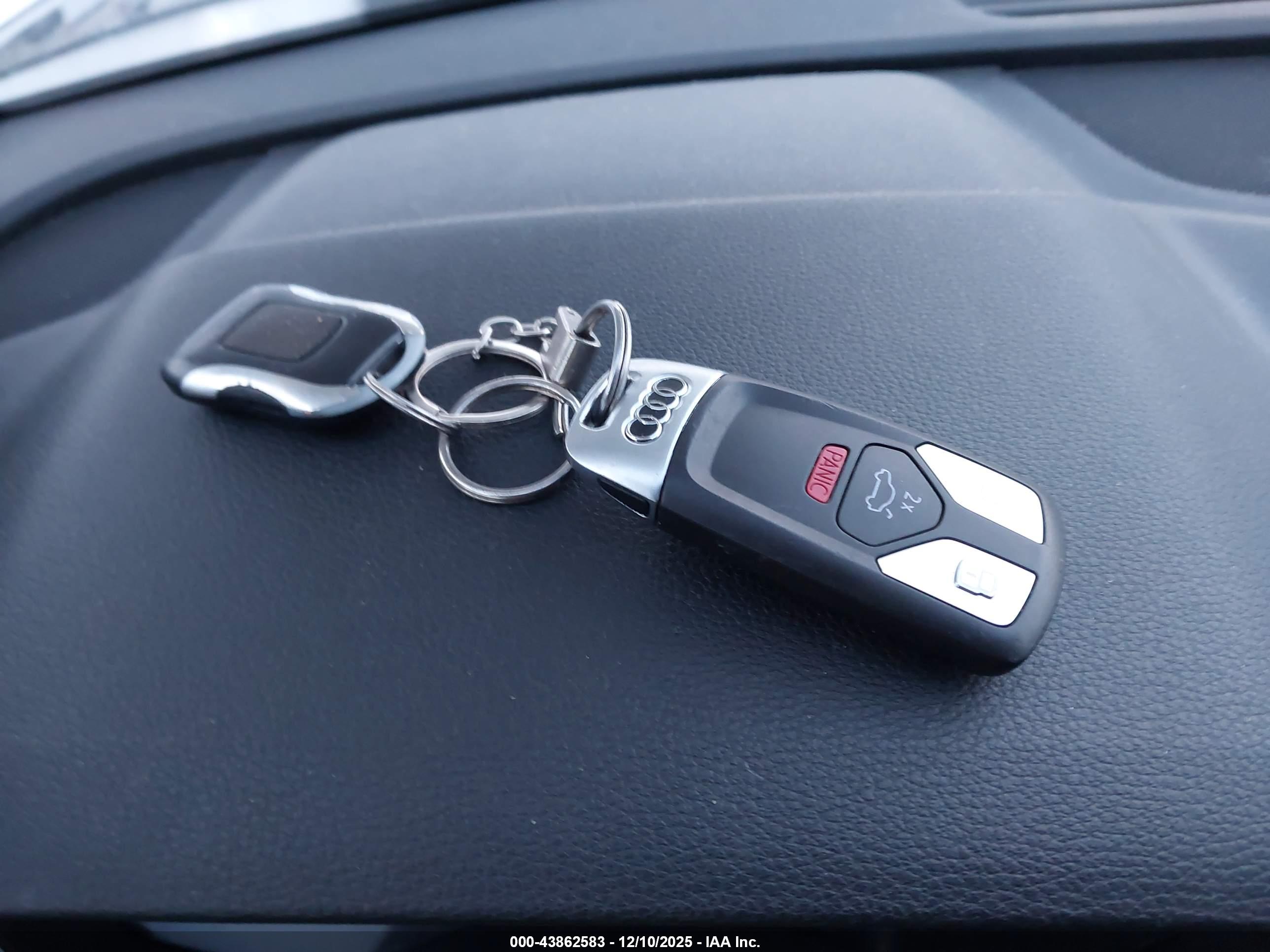 AUDI Q5 image 11