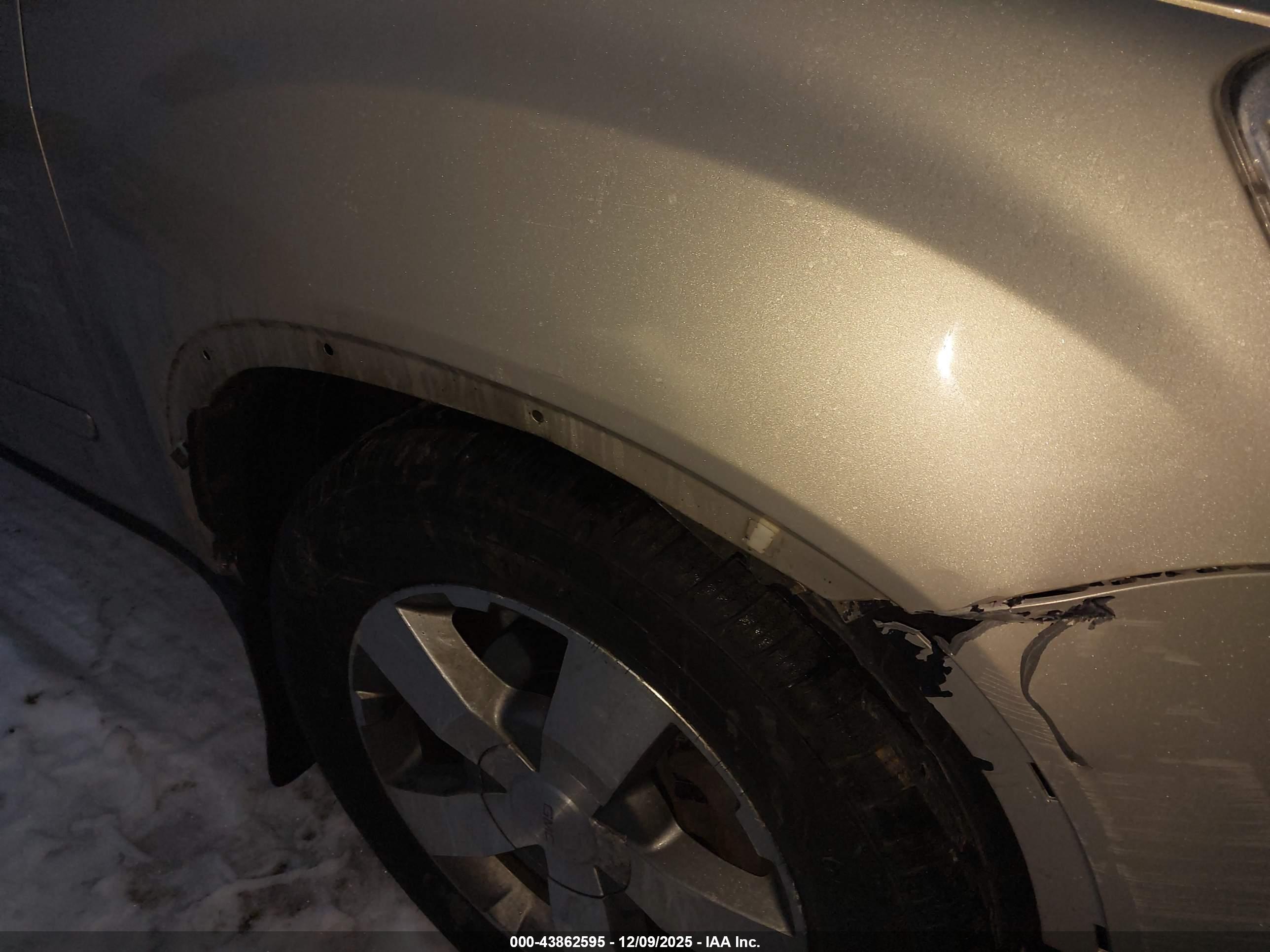 GMC ACADIA image 6