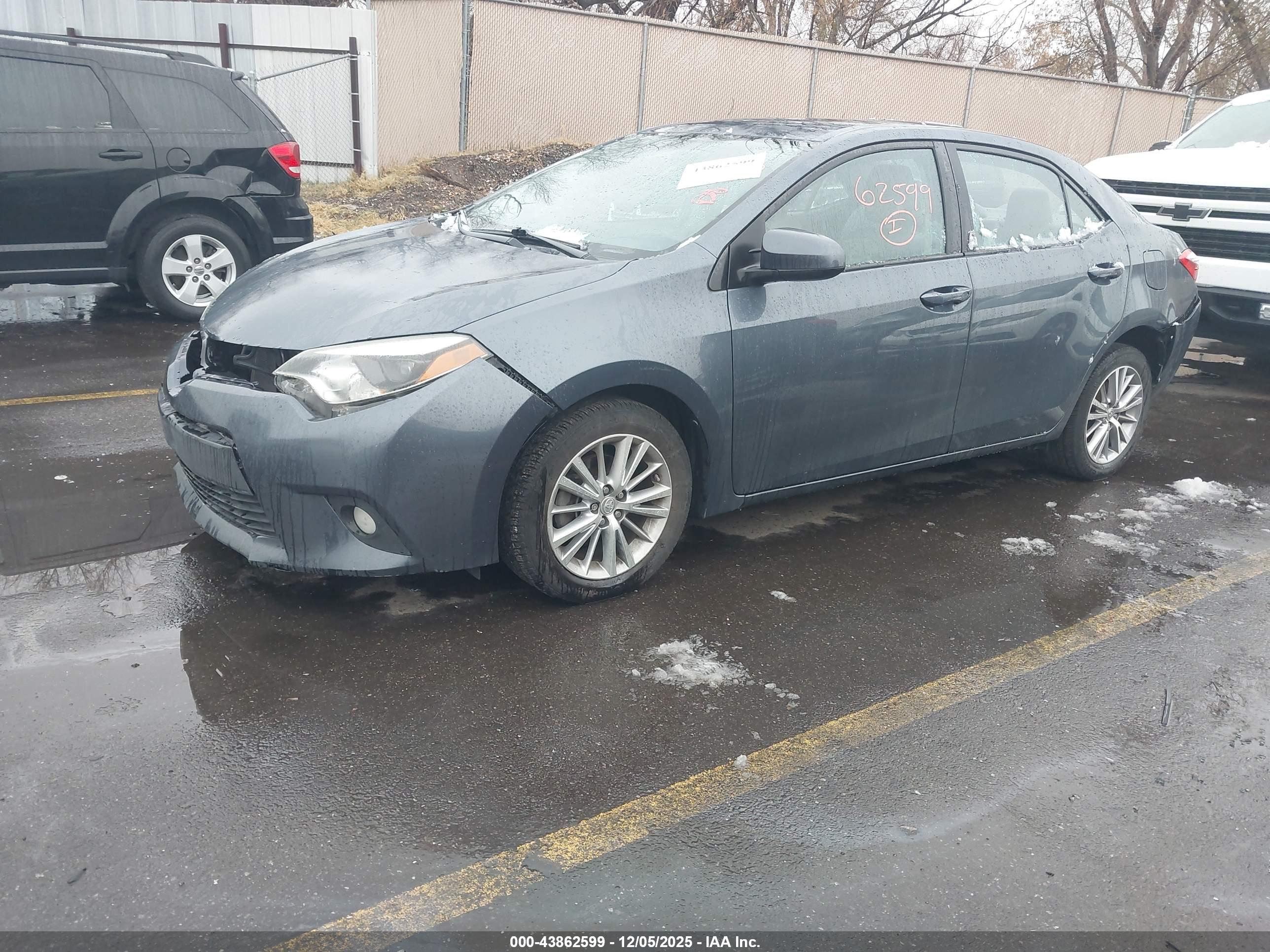 TOYOTA COROLLA image 2