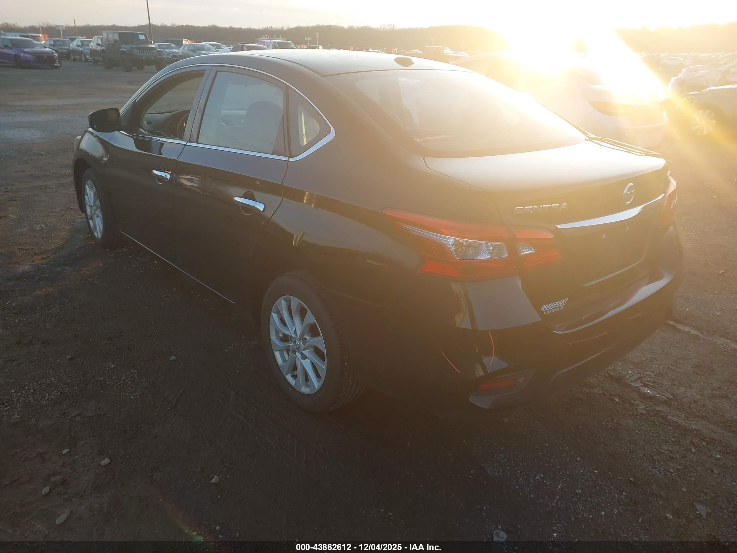 NISSAN SENTRA image 3