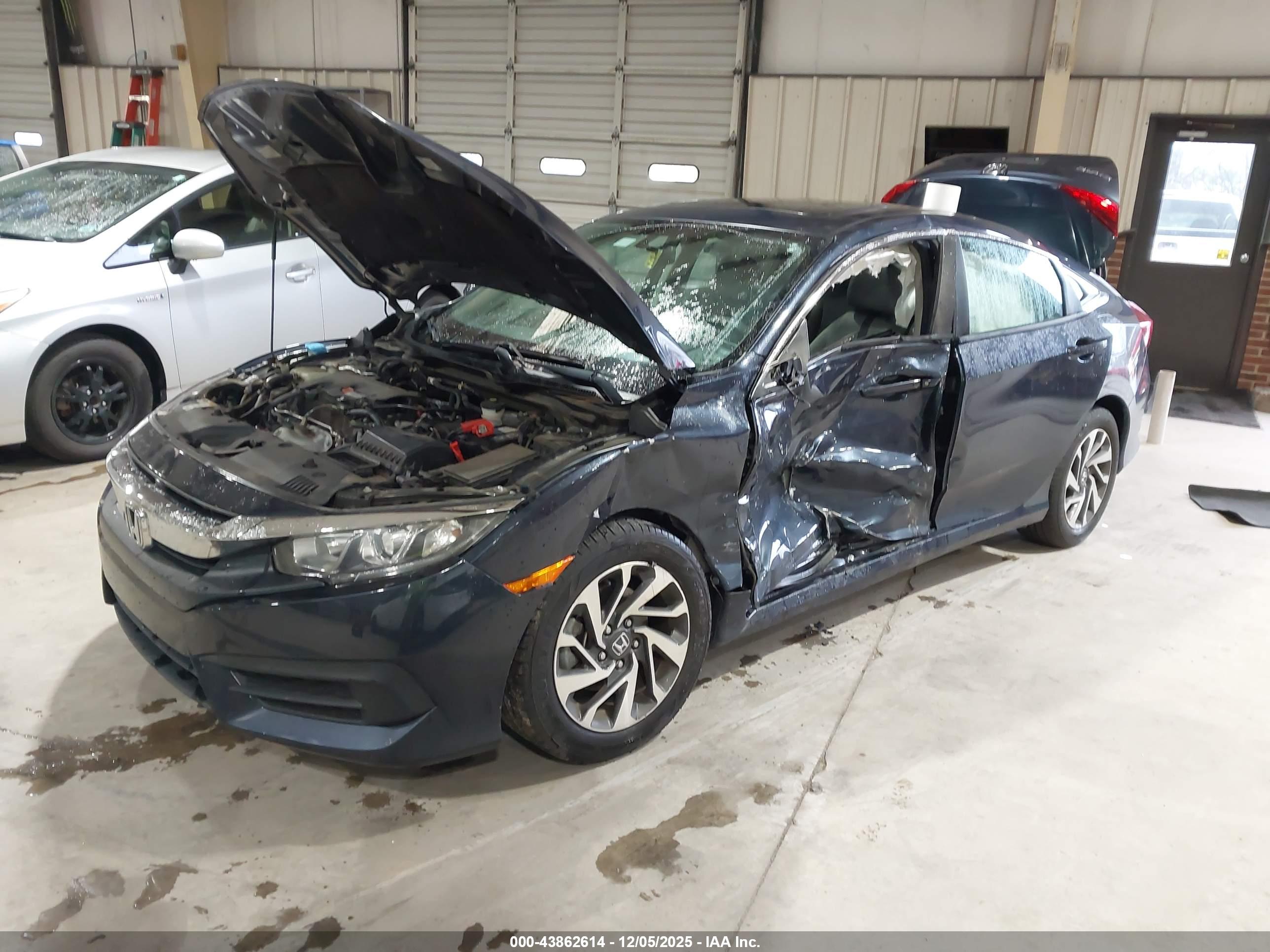 HONDA CIVIC image 2
