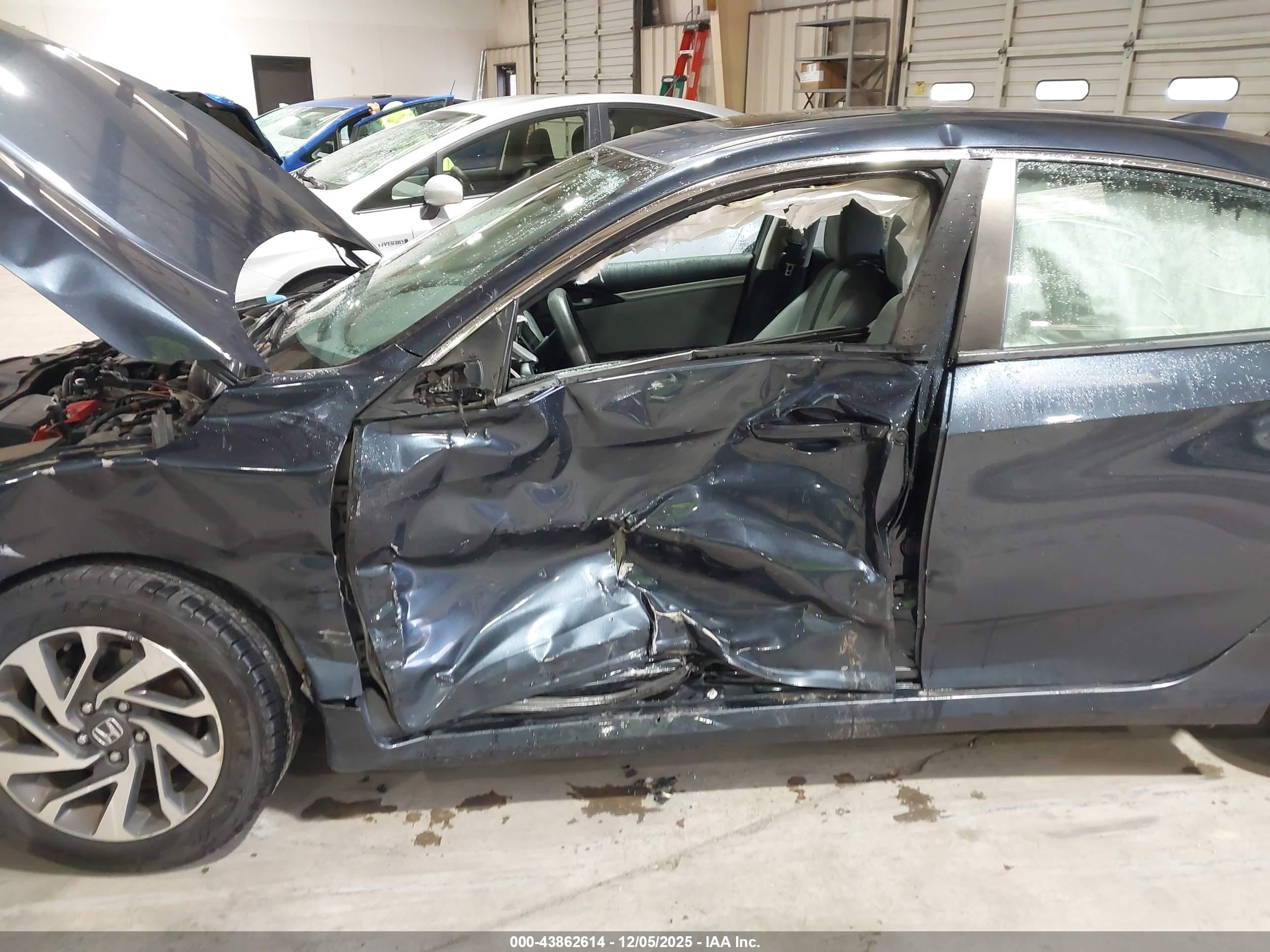 HONDA CIVIC image 6