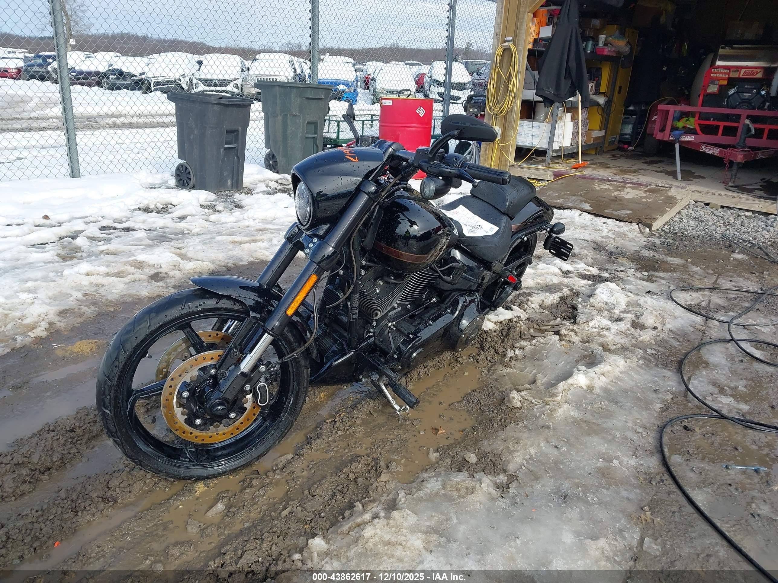 HARLEY-DAVIDSON FXSE image 2