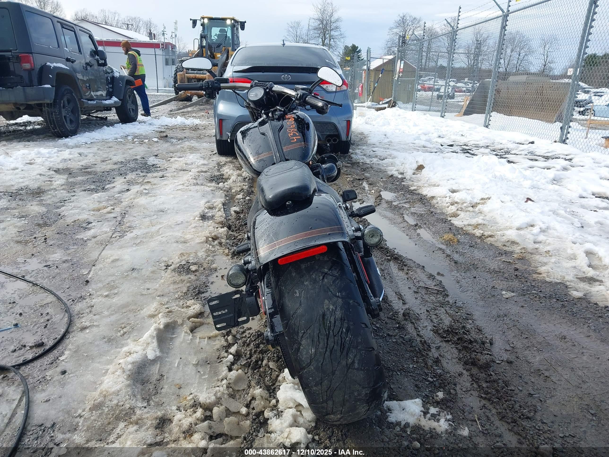 HARLEY-DAVIDSON FXSE image 6