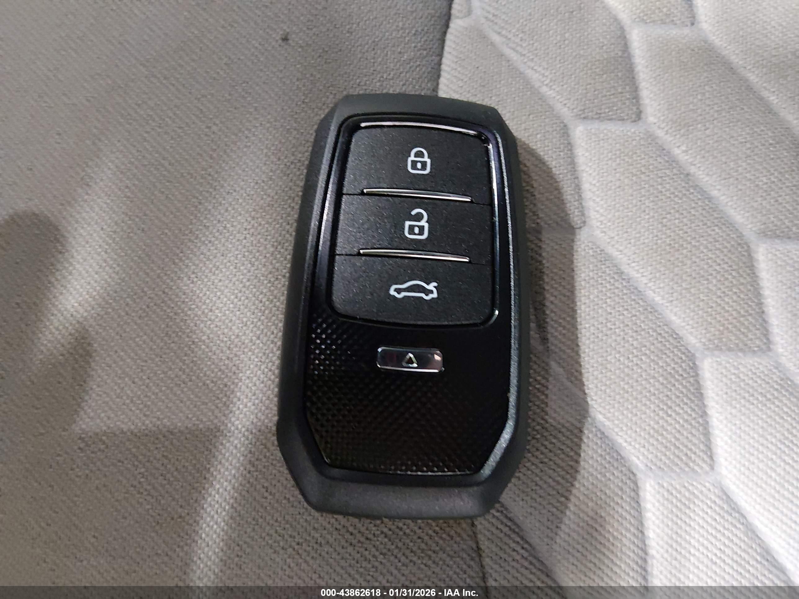 CHEVROLET EQUINOX image 11