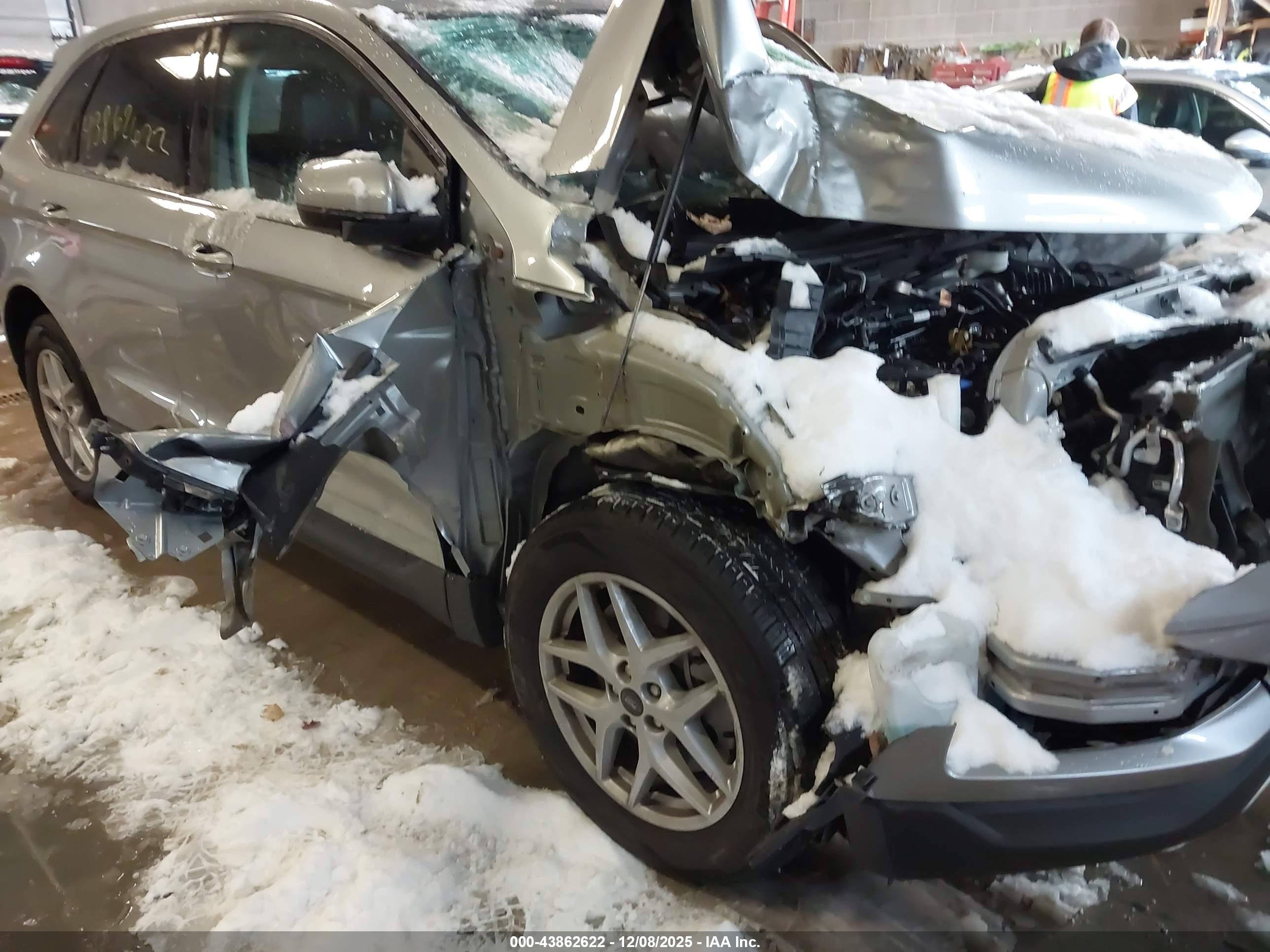 FORD EDGE image 6