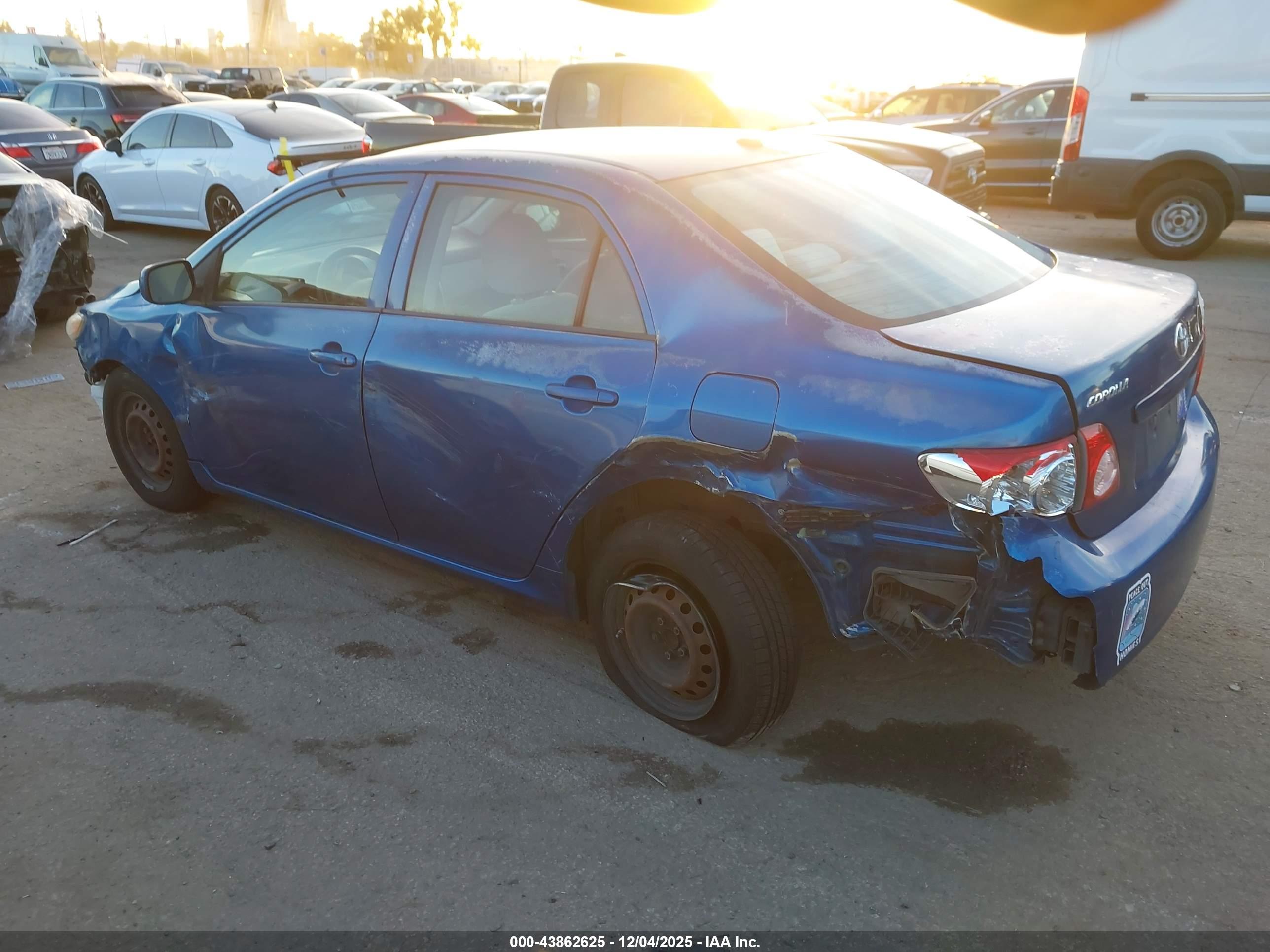 TOYOTA COROLLA image 3
