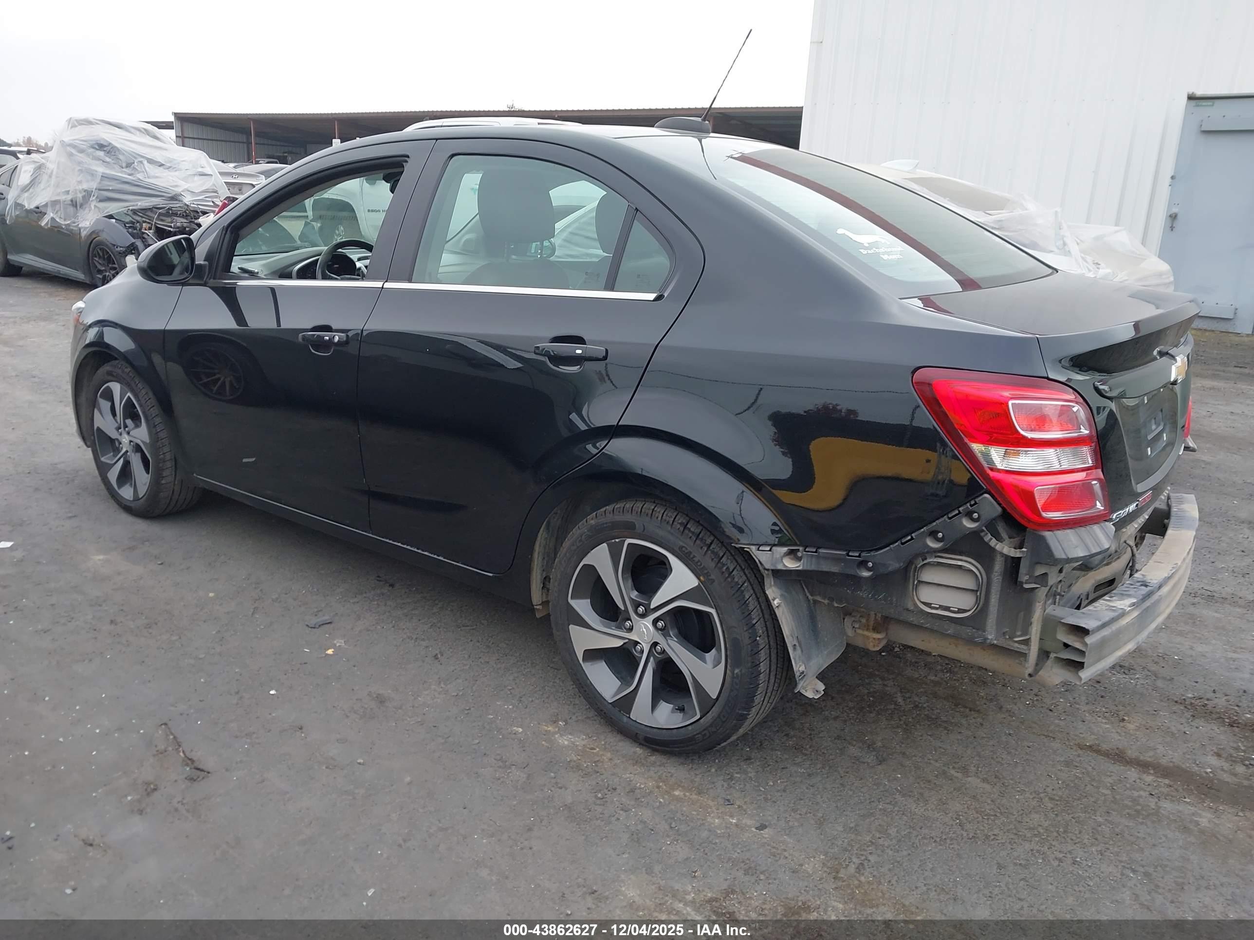 CHEVROLET SONIC image 3
