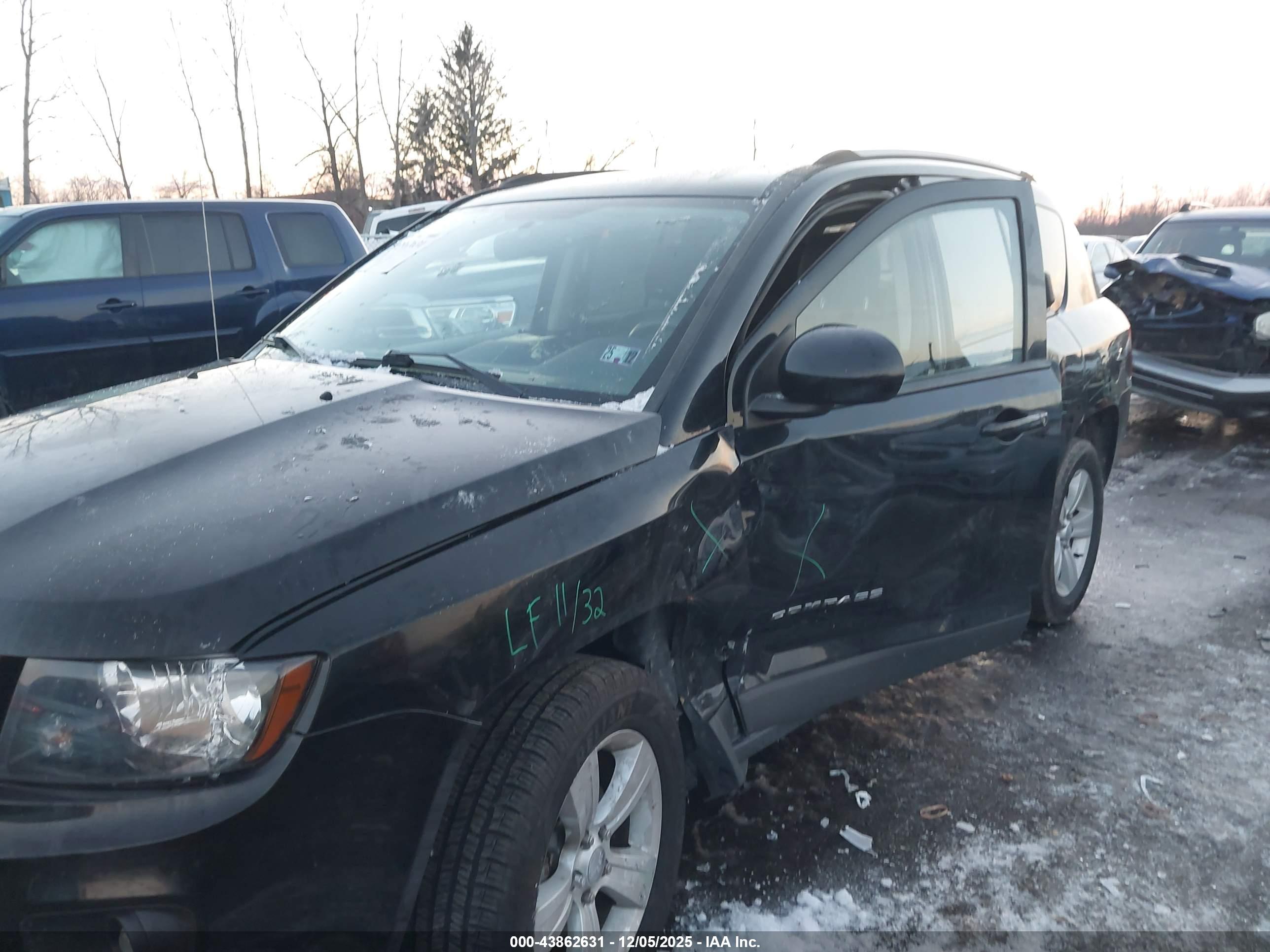 JEEP COMPASS image 6