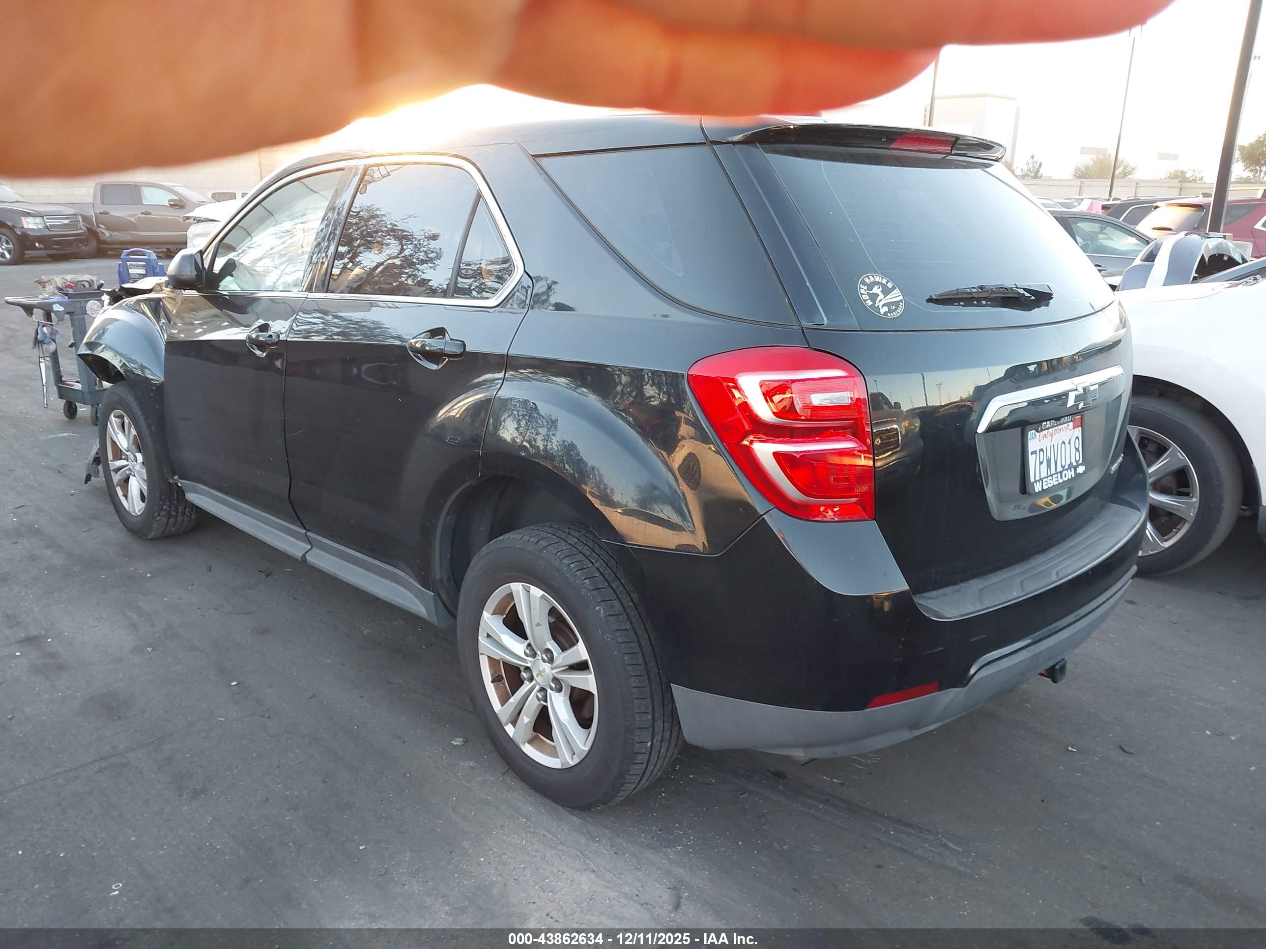 CHEVROLET EQUINOX image 3