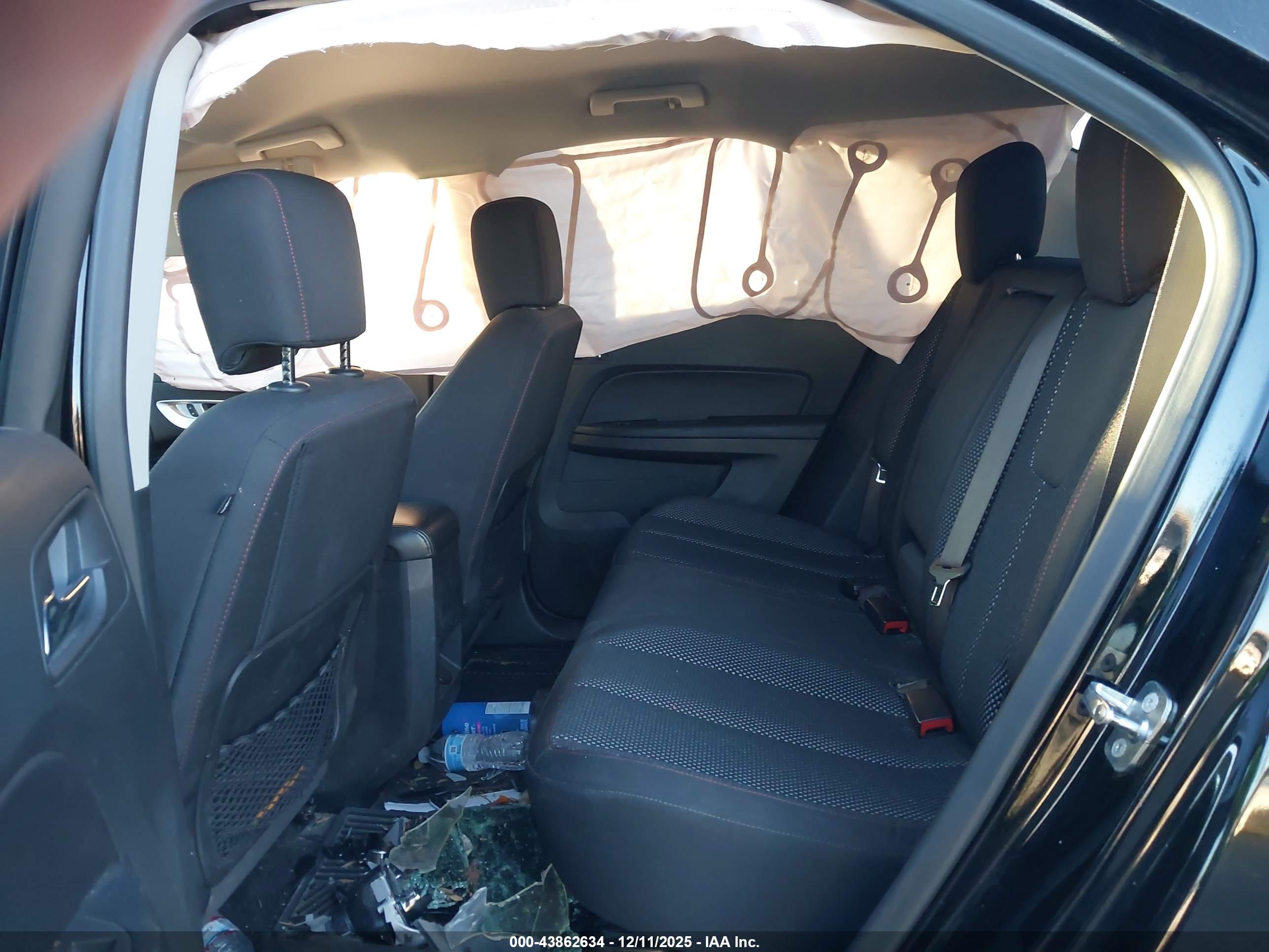 CHEVROLET EQUINOX image 8