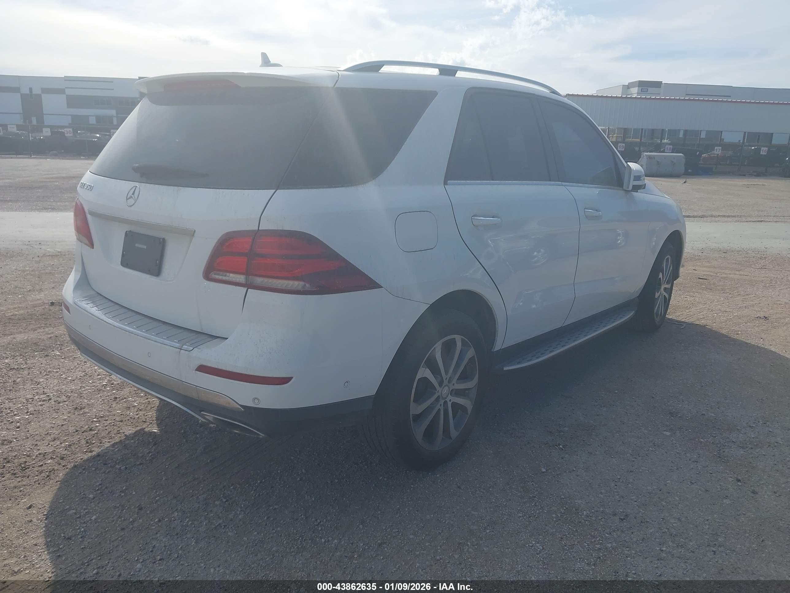 MERCEDES-BENZ GLE image 4