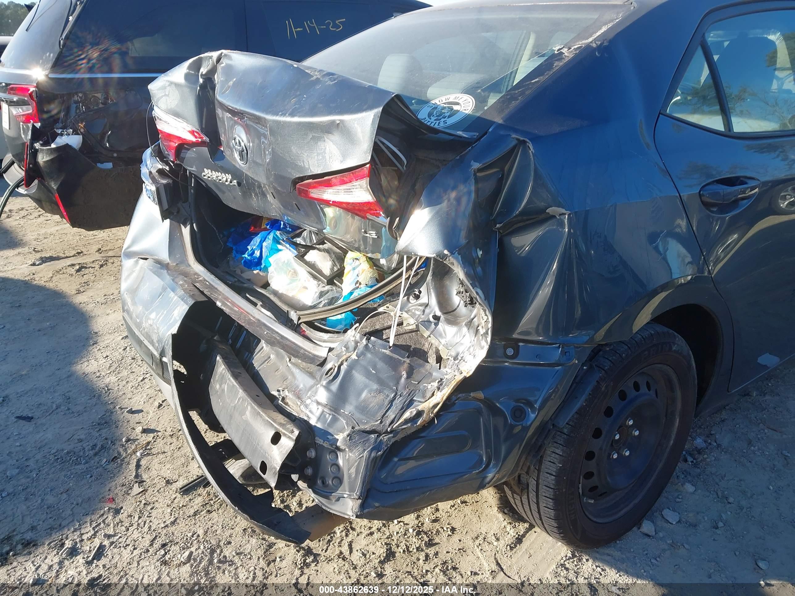 TOYOTA COROLLA image 6
