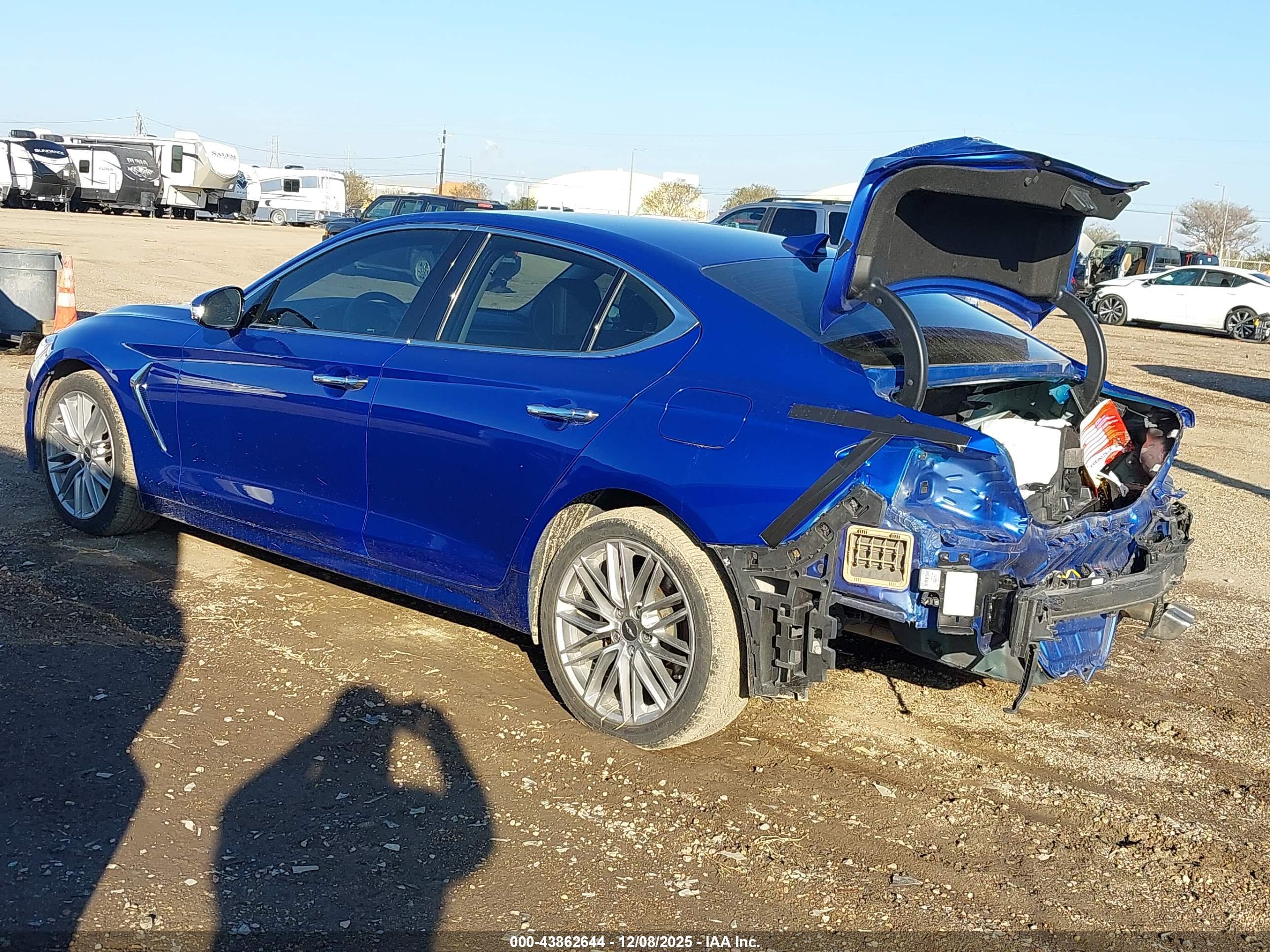GENESIS G70 image 3