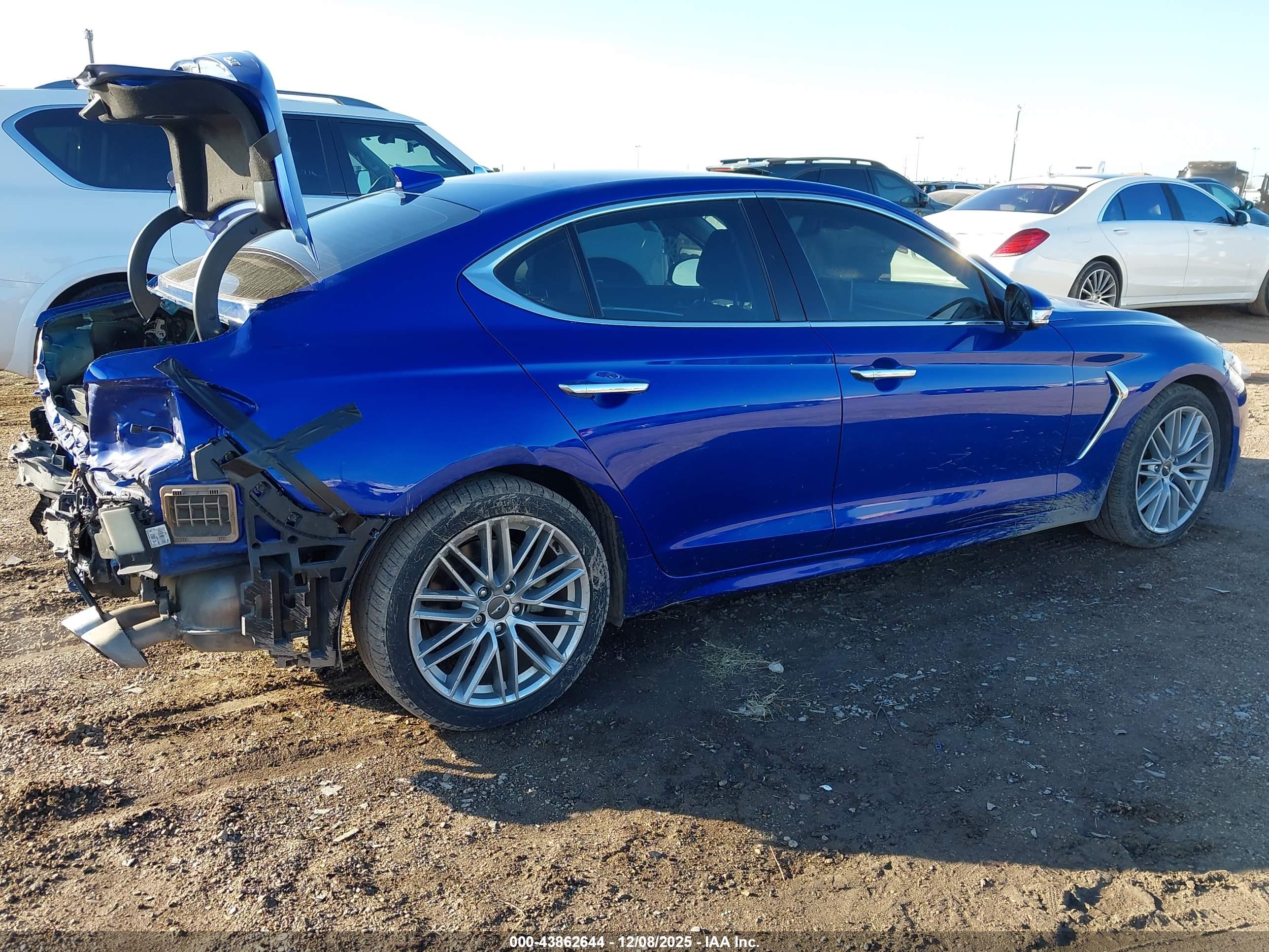 GENESIS G70 image 4