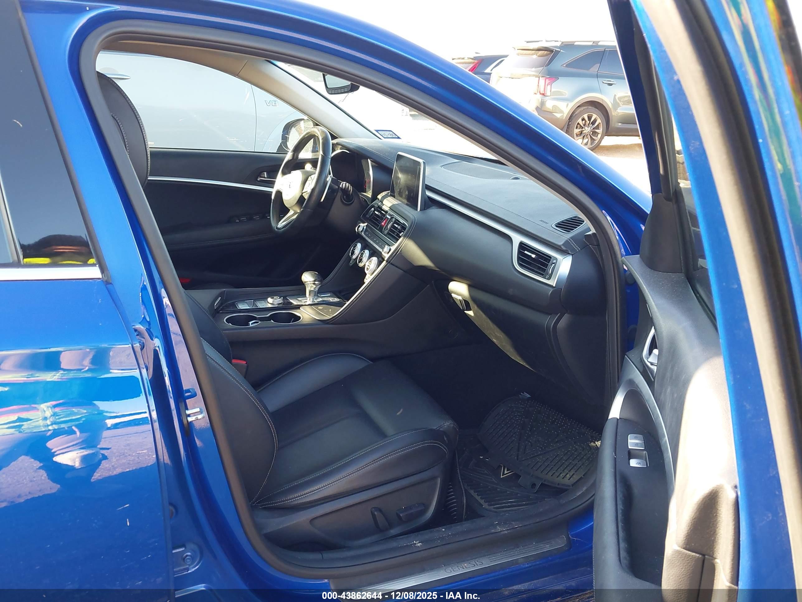 GENESIS G70 image 5