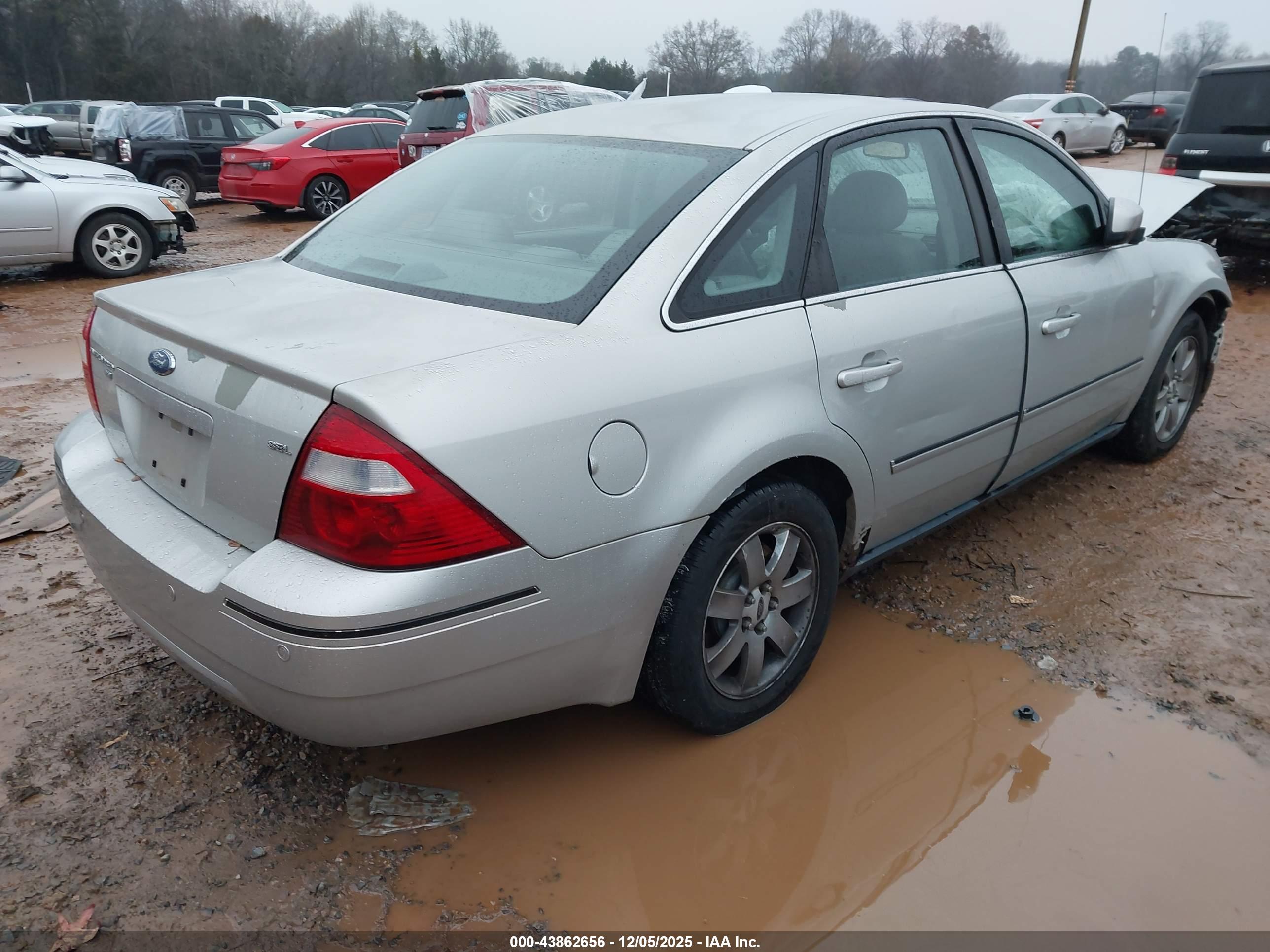 FORD FIVE image 4