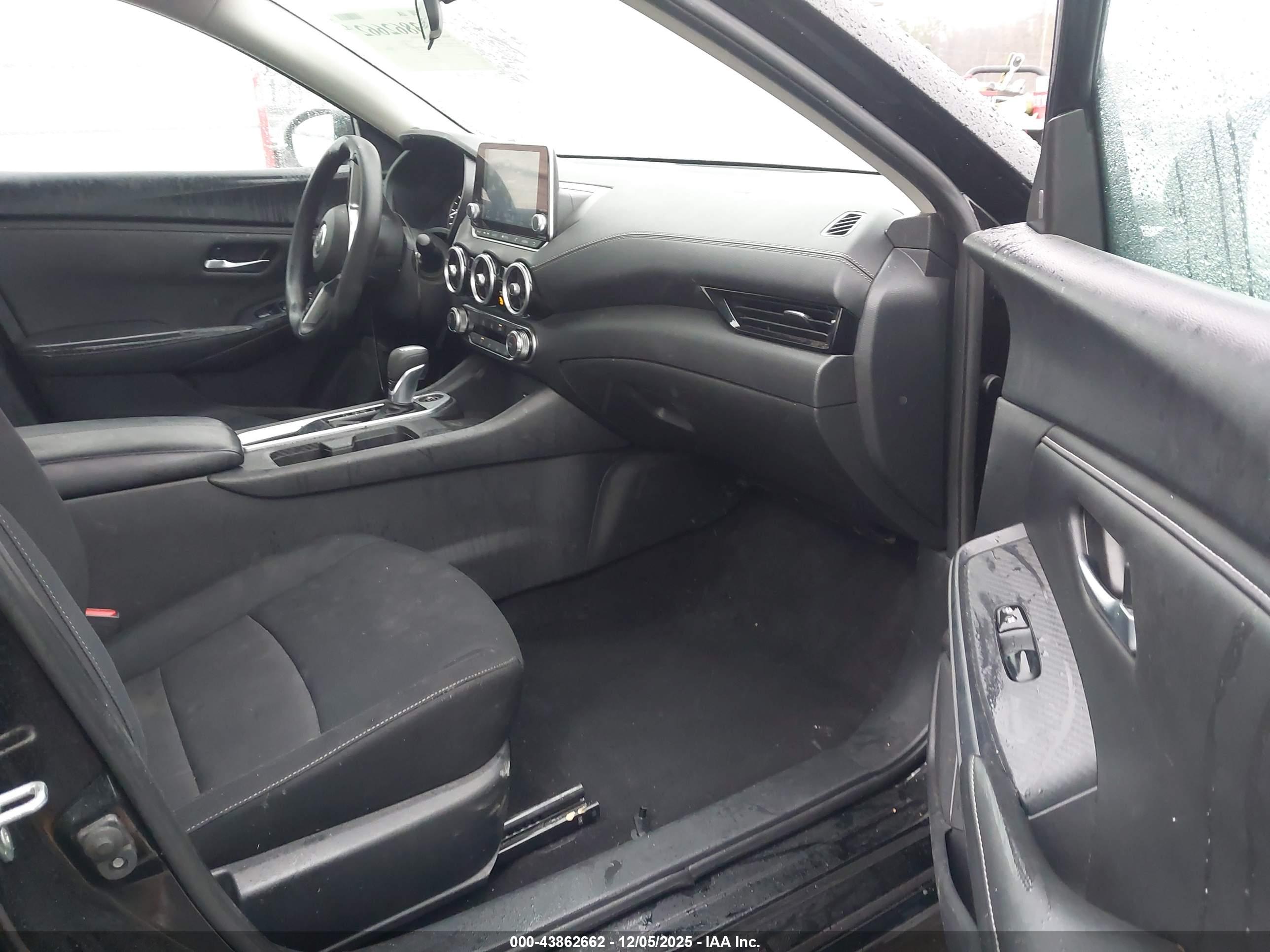 NISSAN SENTRA image 5