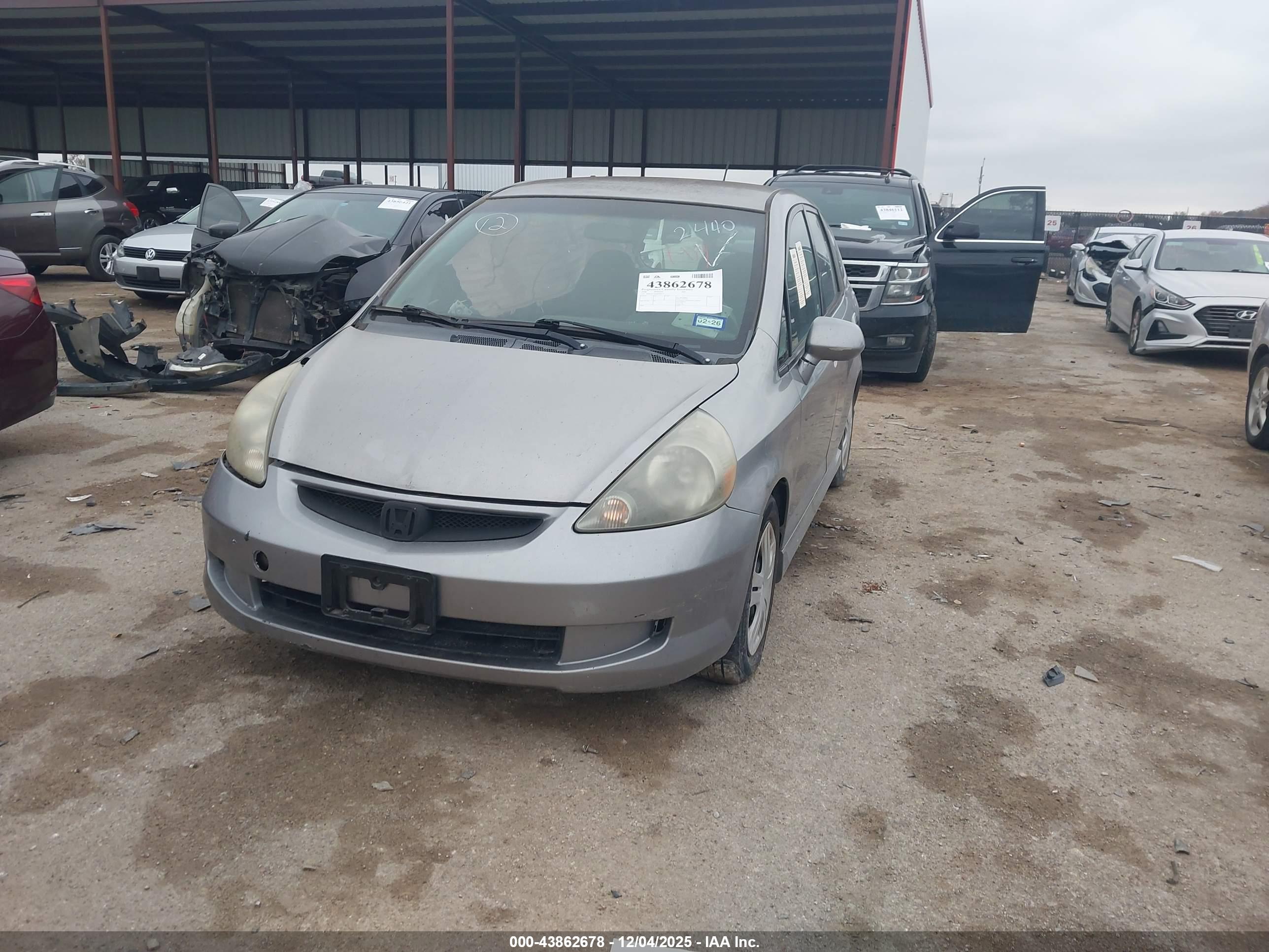 HONDA FIT image 2