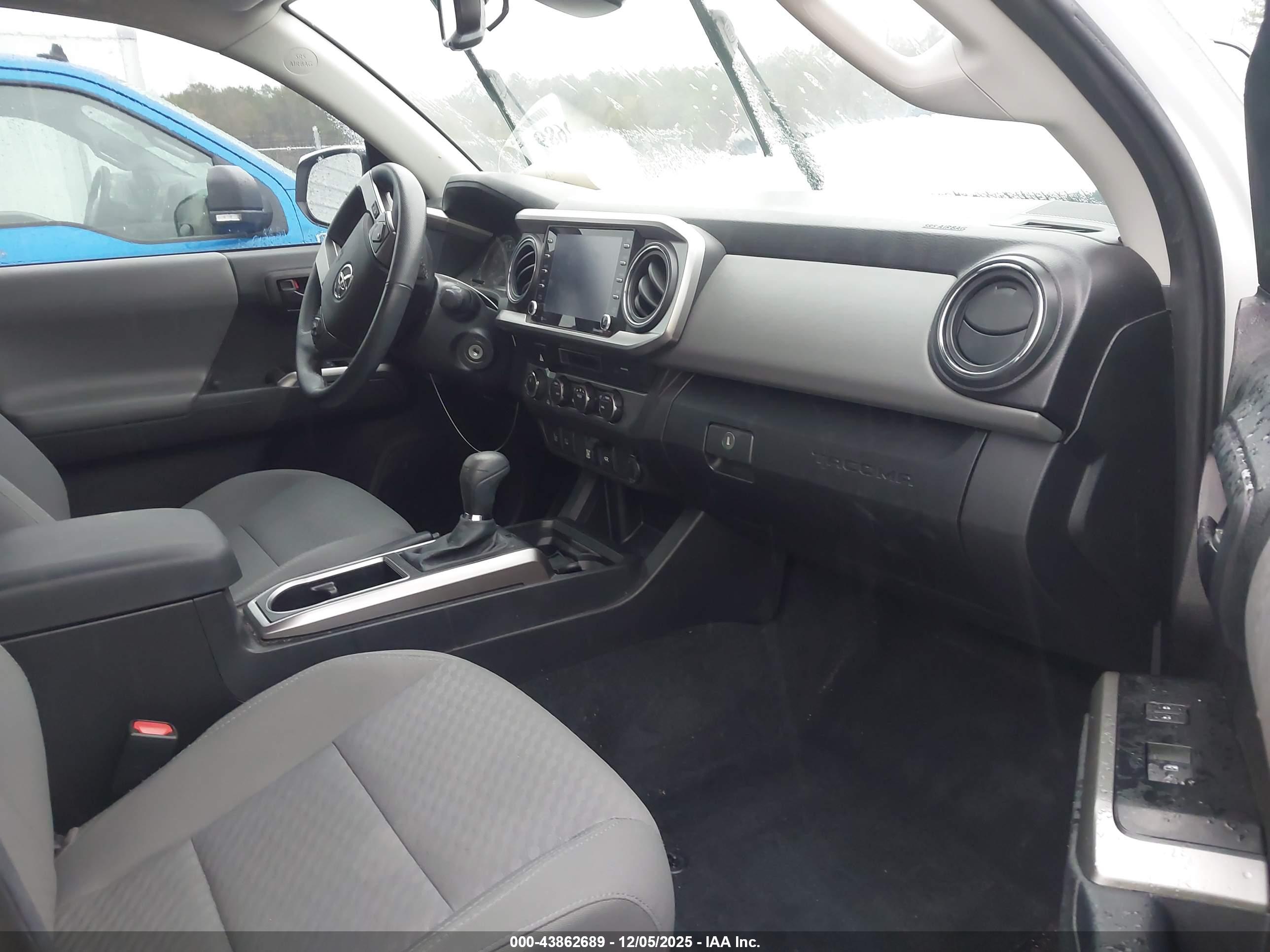 TOYOTA TACOMA image 5