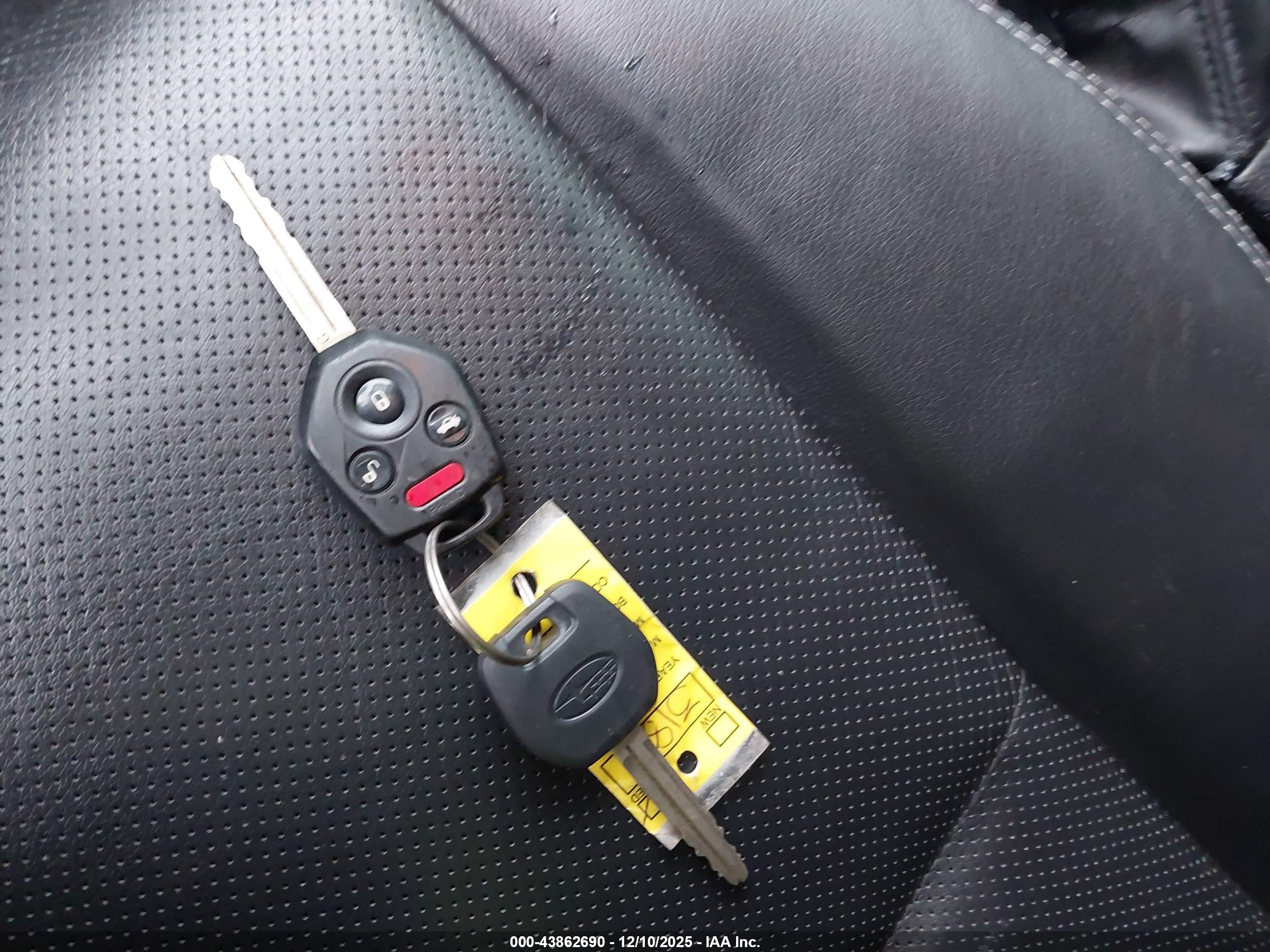 SUBARU FORESTER image 11