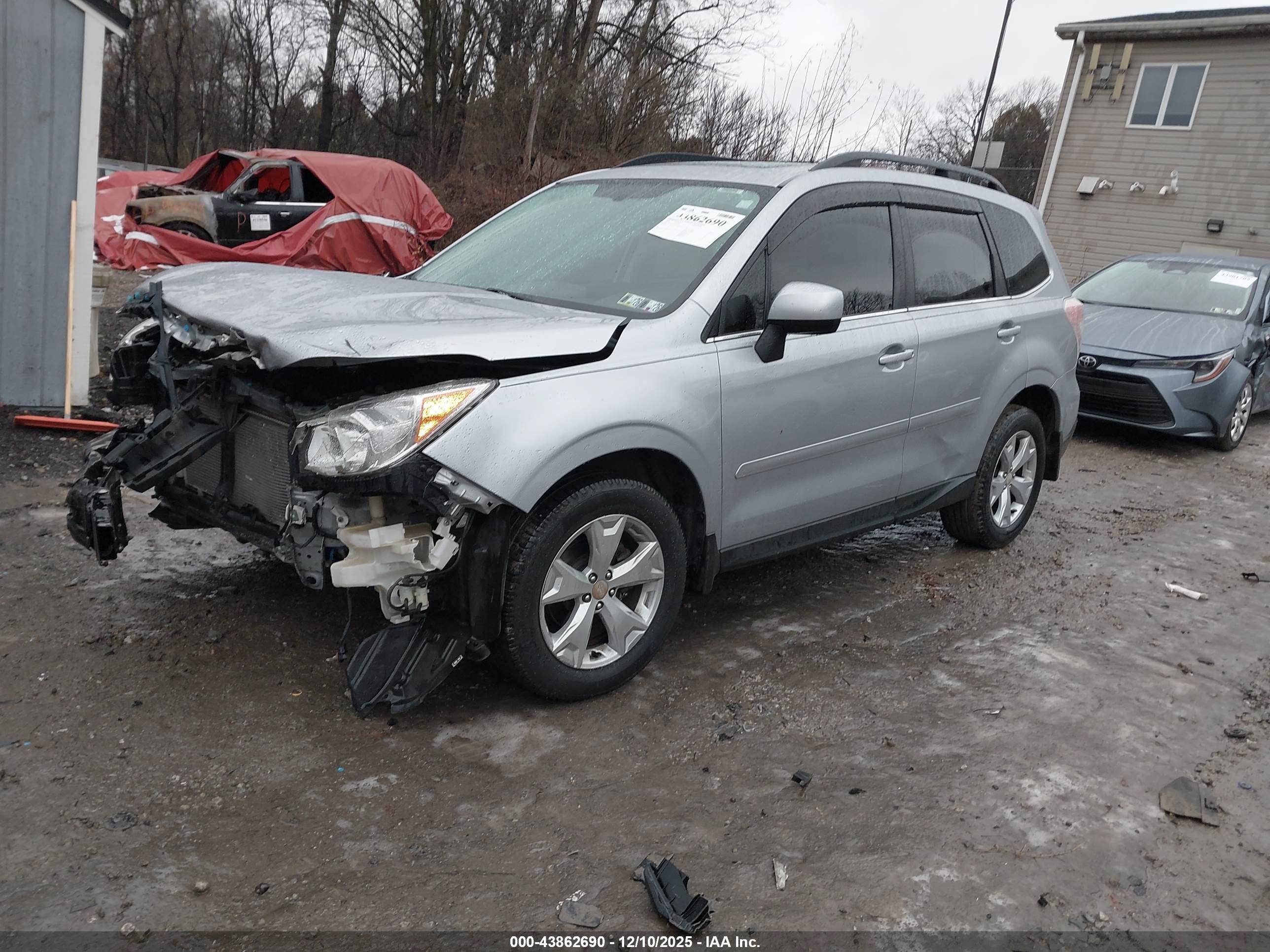 SUBARU FORESTER image 2