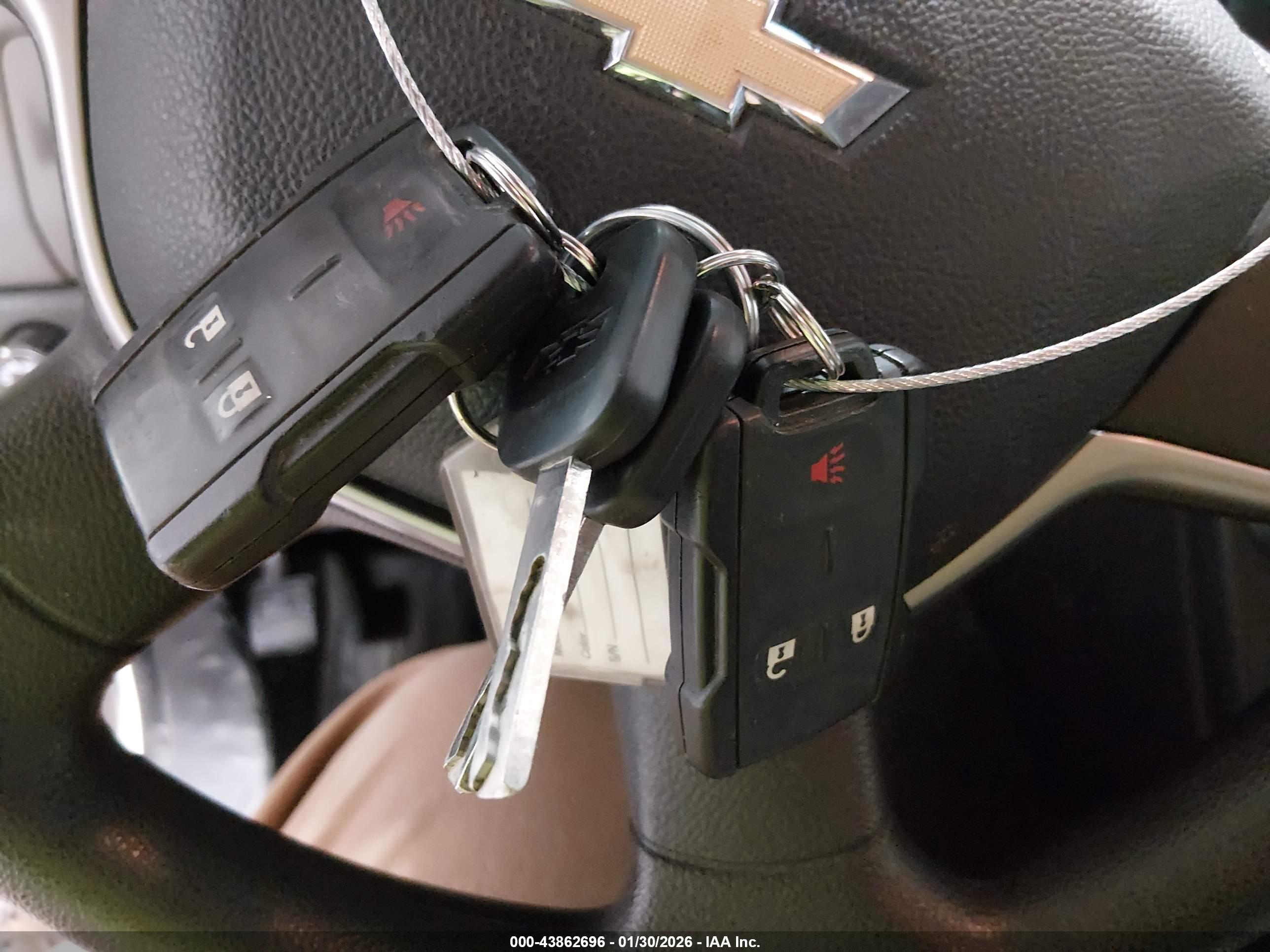 CHEVROLET COLORADO image 11
