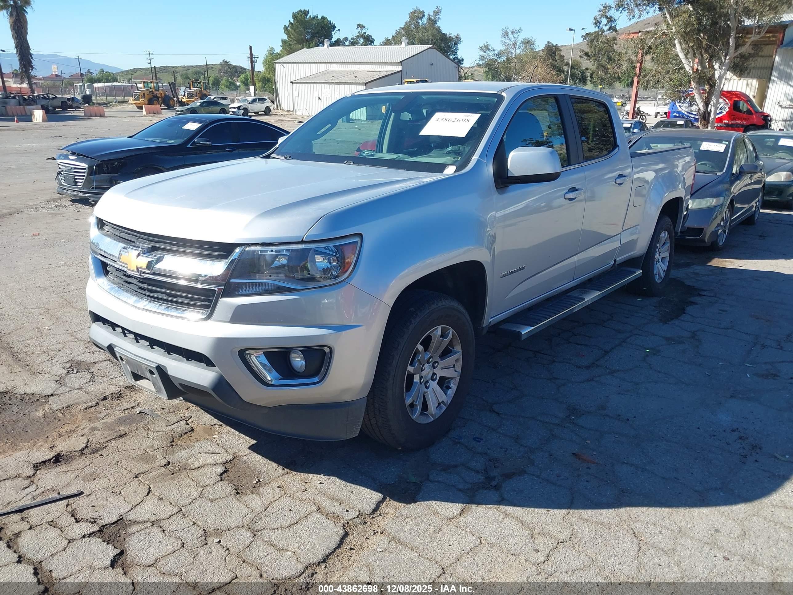 CHEVROLET COLORADO image 2